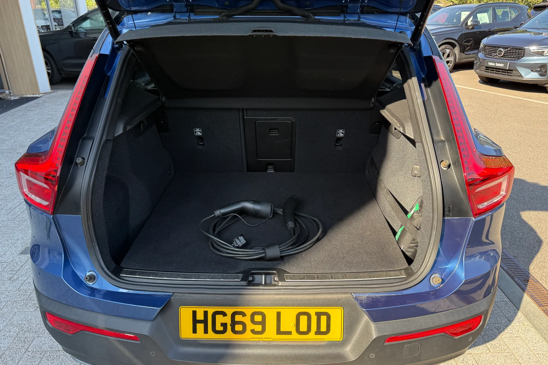 Volvo XC40 thumbnail image number 20