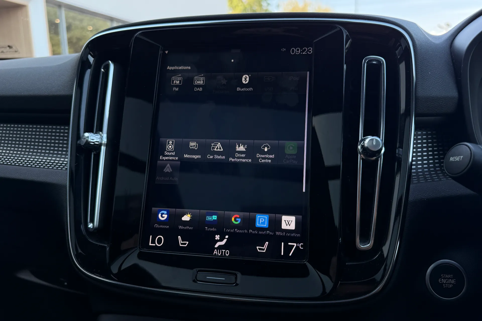 Volvo XC40 thumbnail image number 40