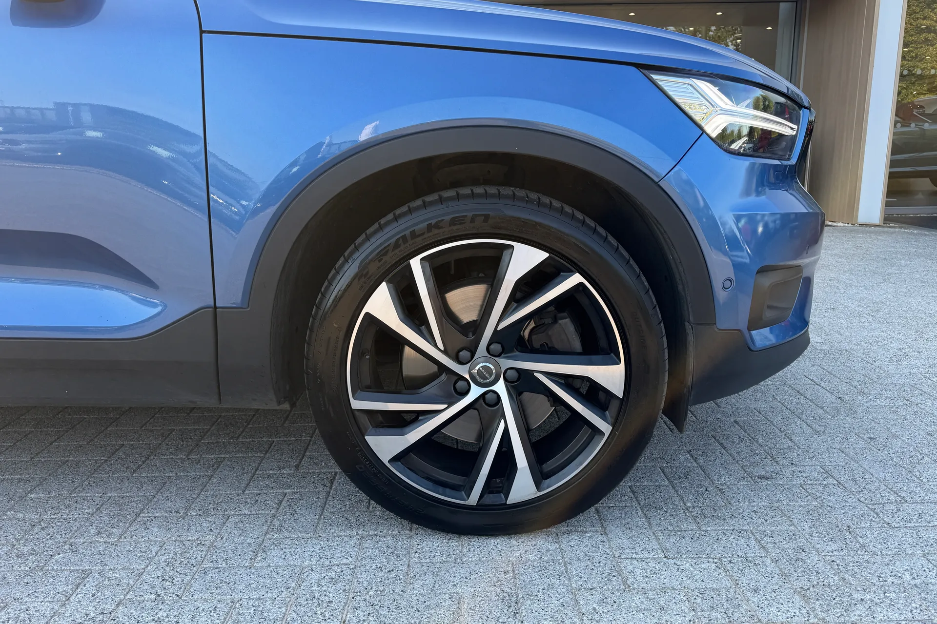 Volvo XC40 thumbnail image number 14