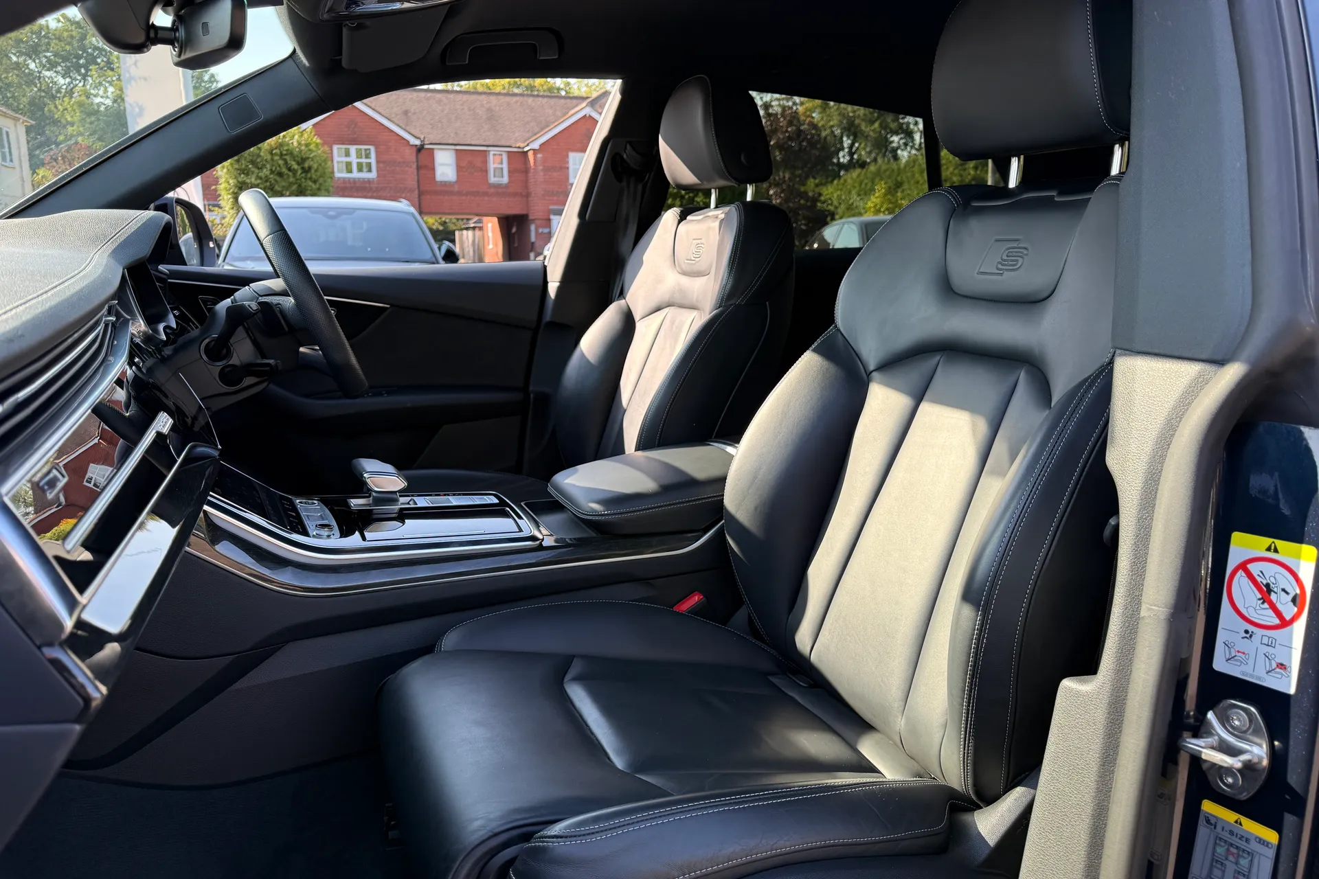 Audi Q8 thumbnail image number 34