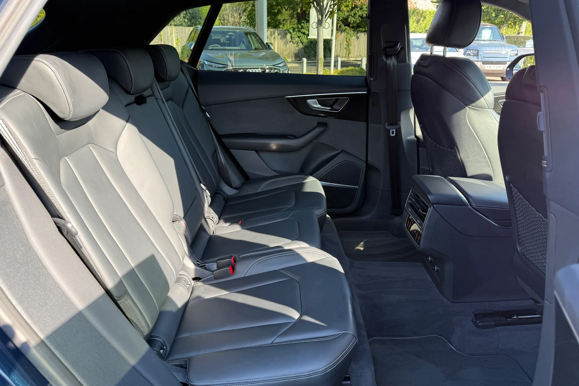 Audi Q8 thumbnail image number 49