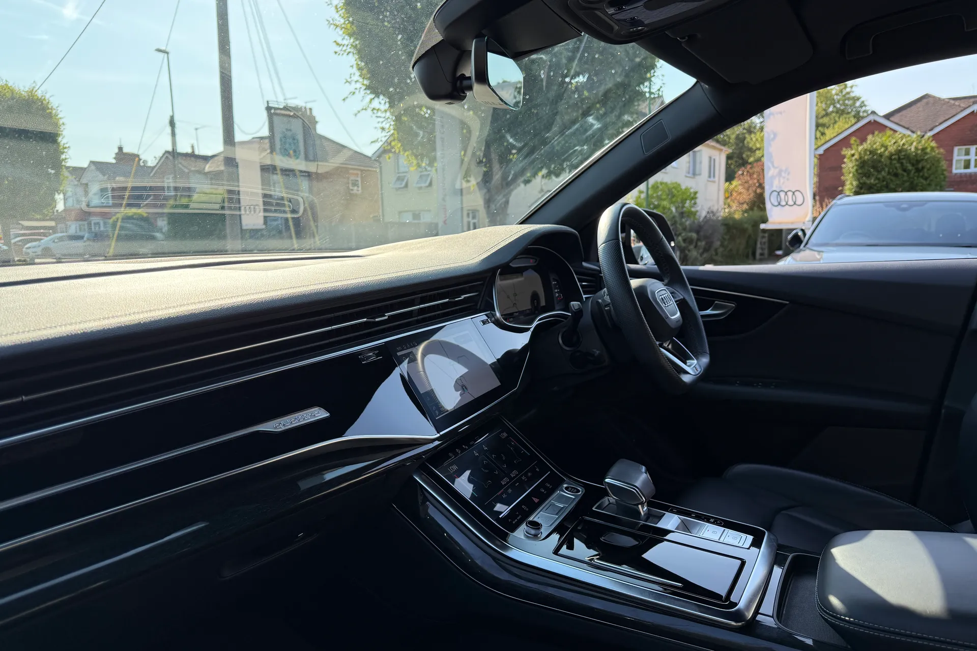 Audi Q8 thumbnail image number 33