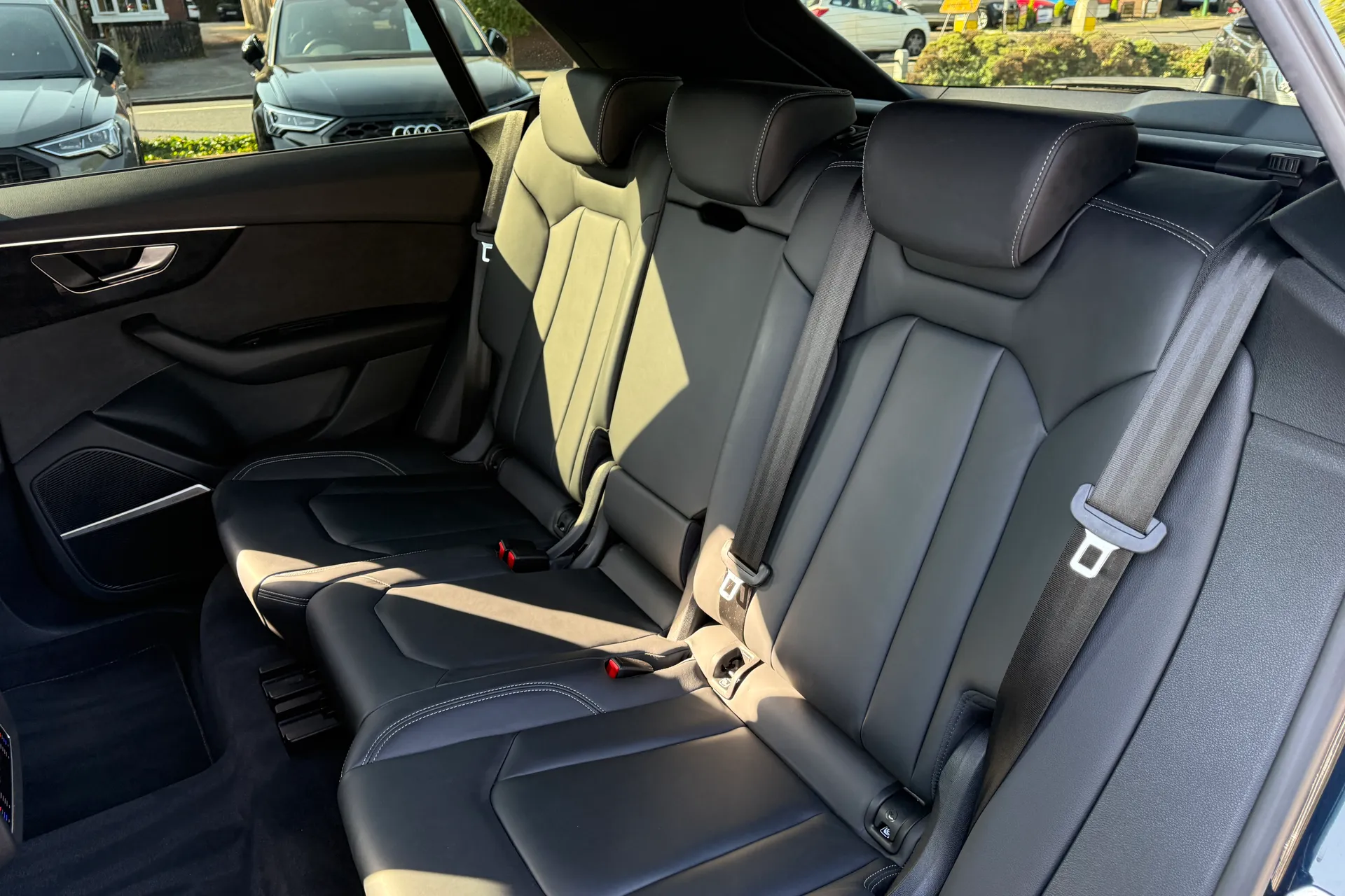Audi Q8 thumbnail image number 47
