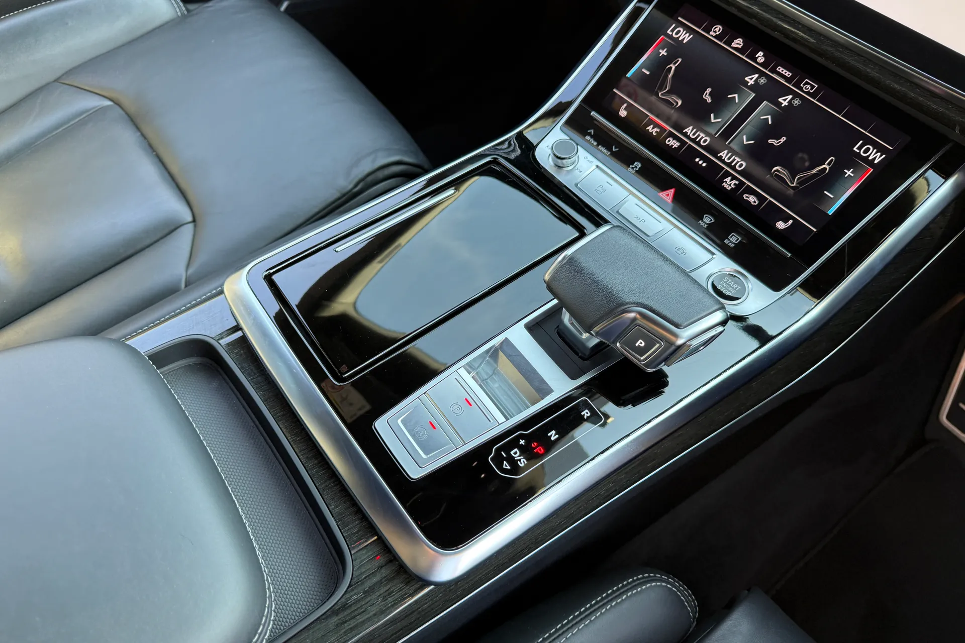 Audi Q8 thumbnail image number 44