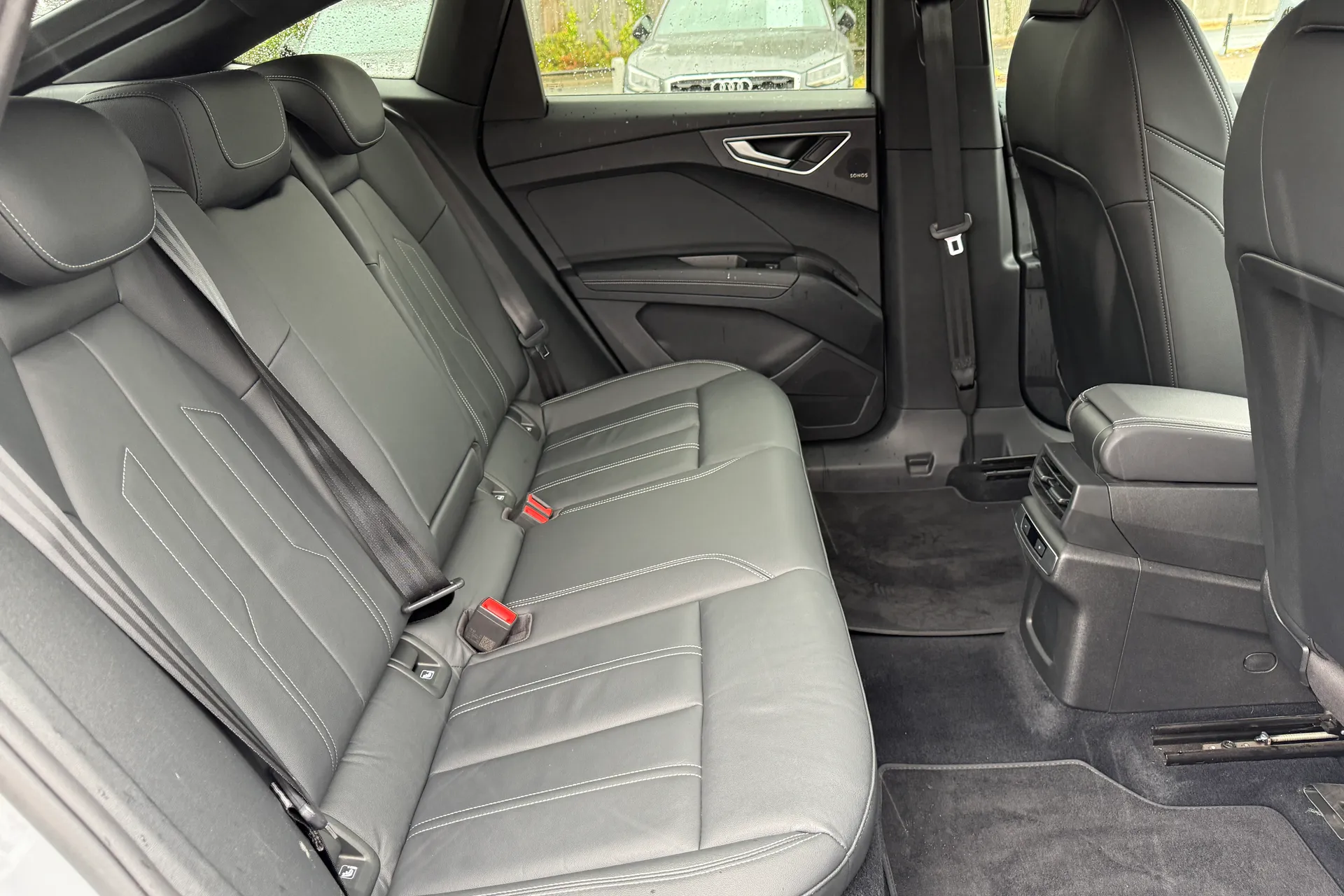 Audi Q4 thumbnail image number 49