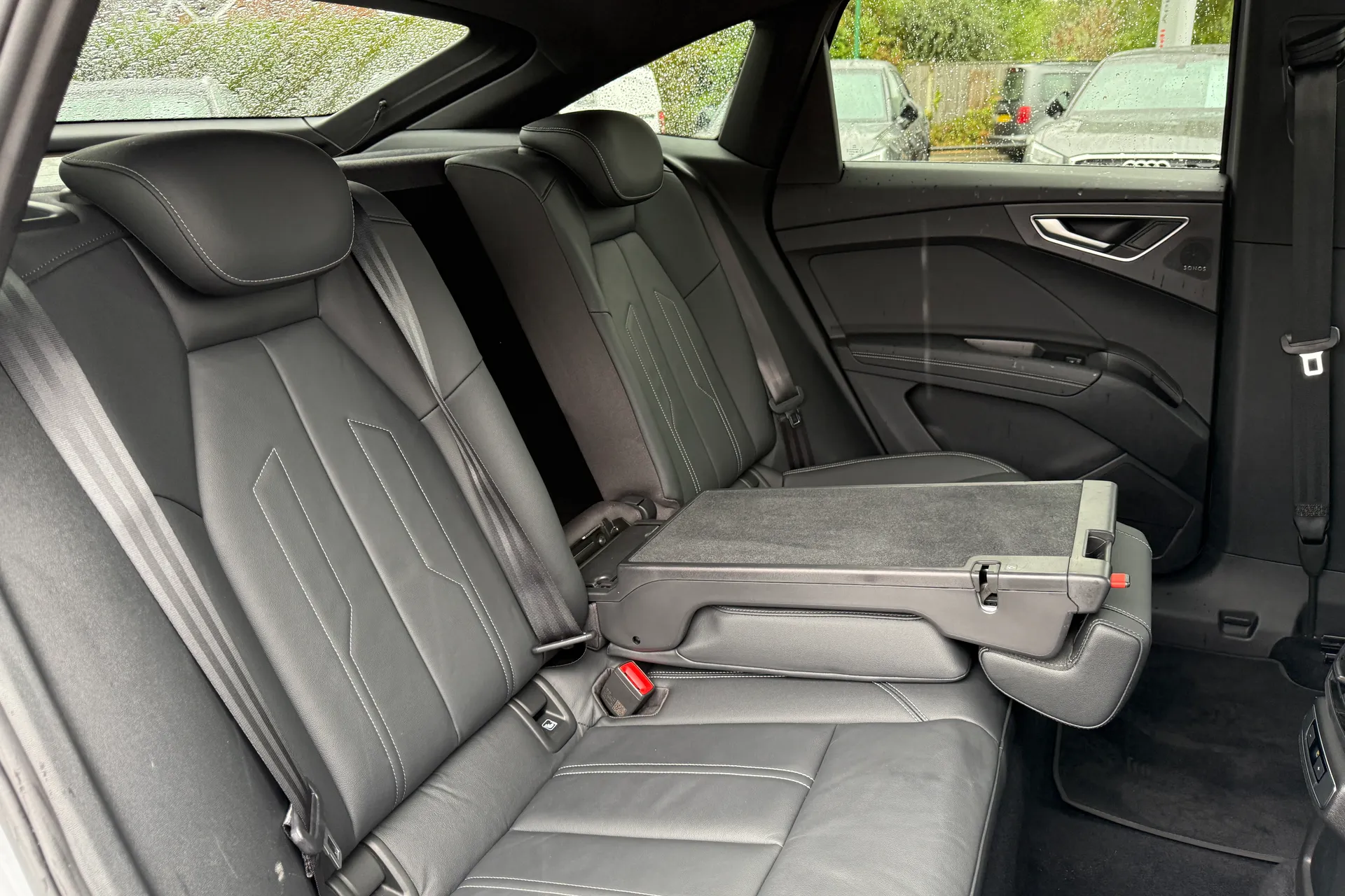 Audi Q4 thumbnail image number 51