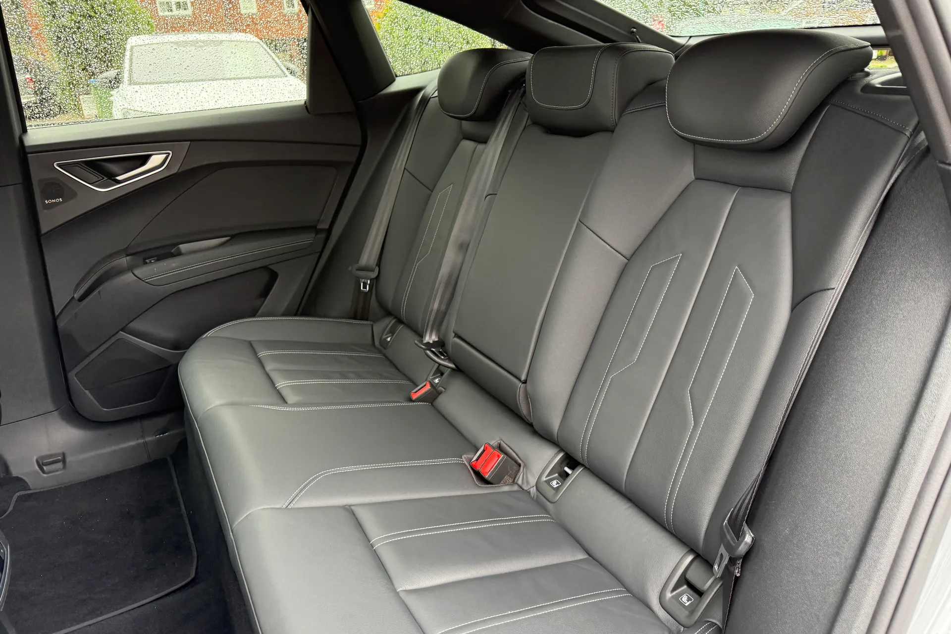 Audi Q4 thumbnail image number 47