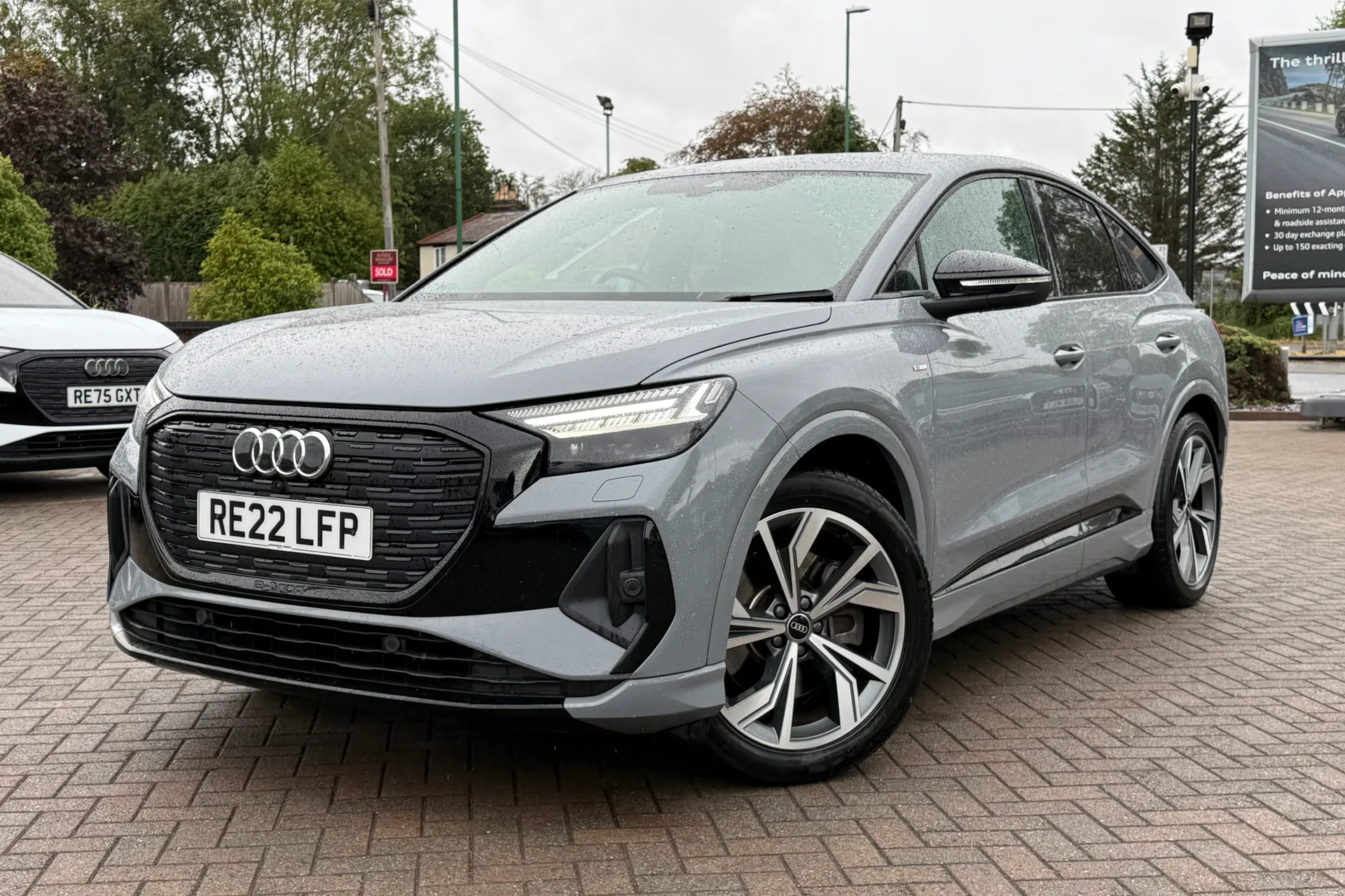 Audi Q4 thumbnail image number 31