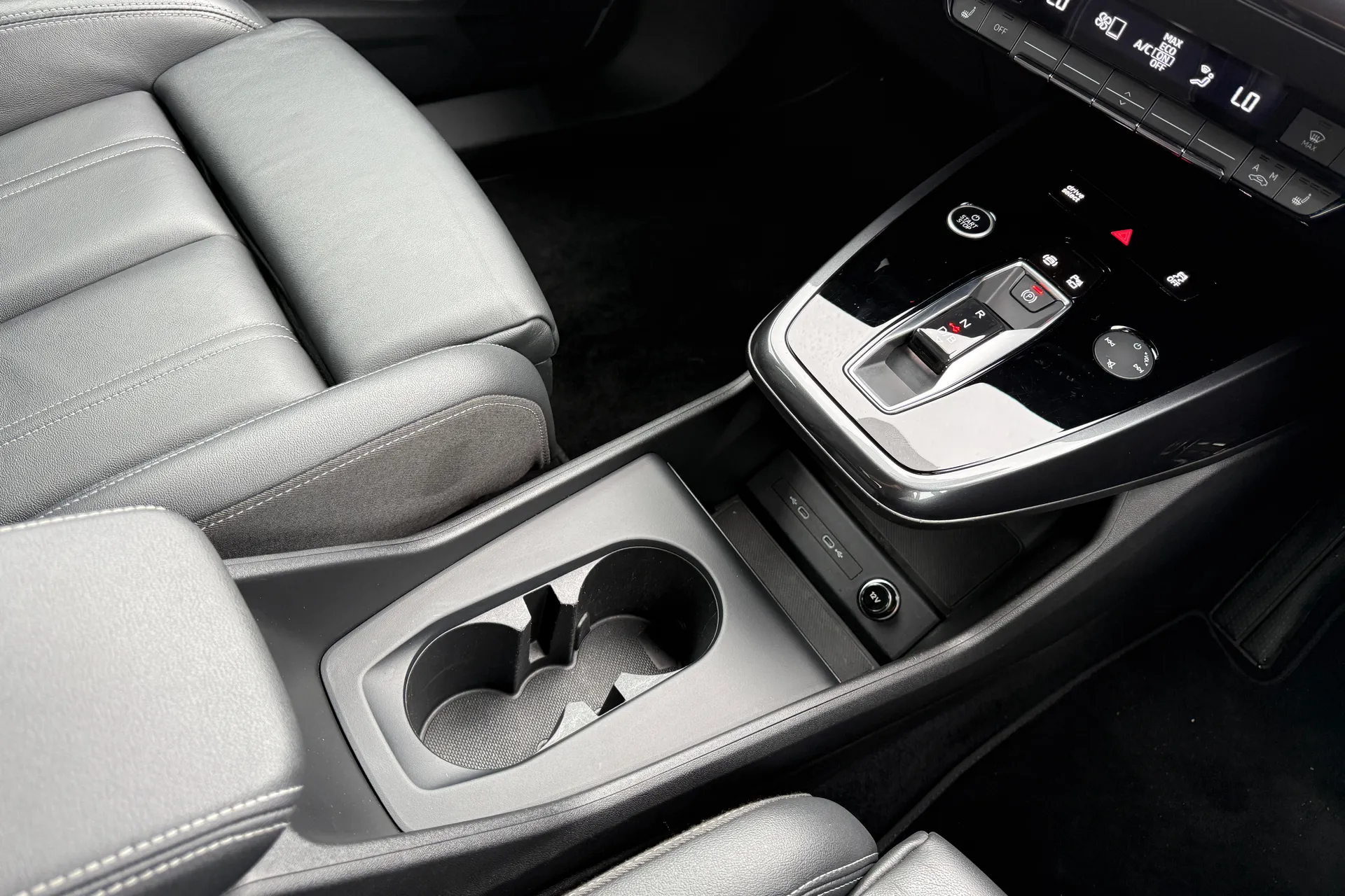 Audi Q4 thumbnail image number 45