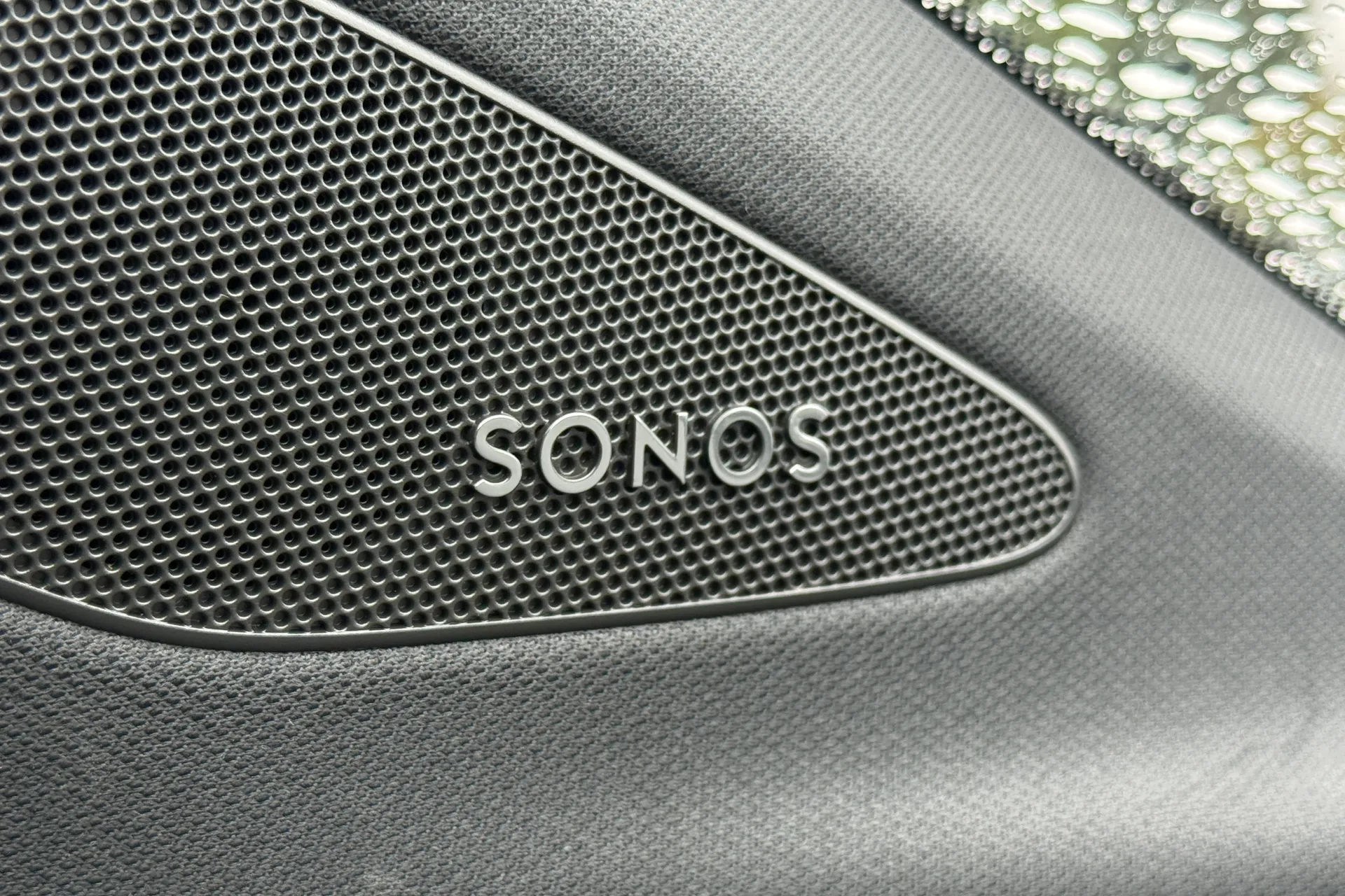 Audi Q4 thumbnail image number 19