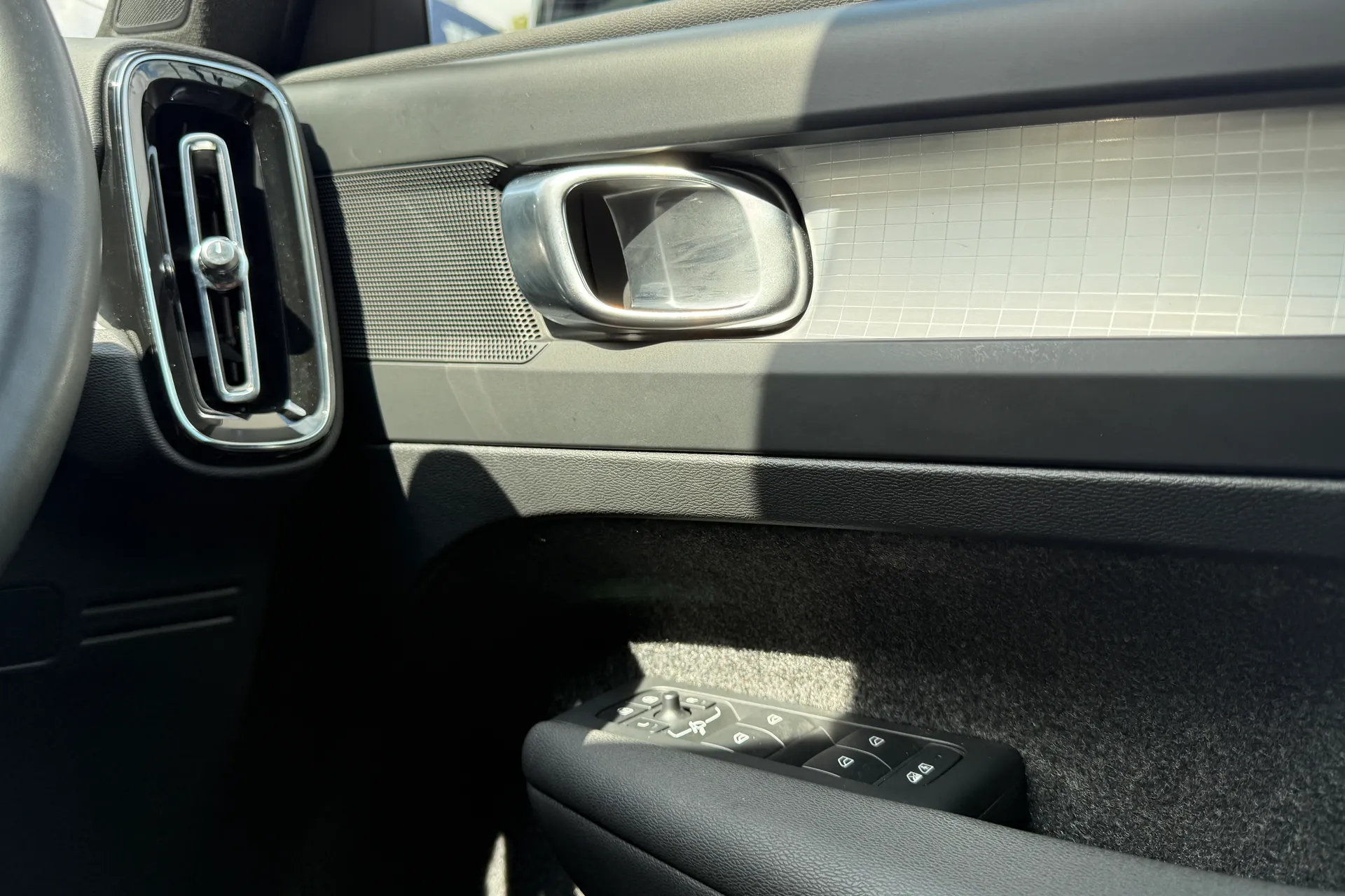 Volvo XC40 thumbnail image number 41