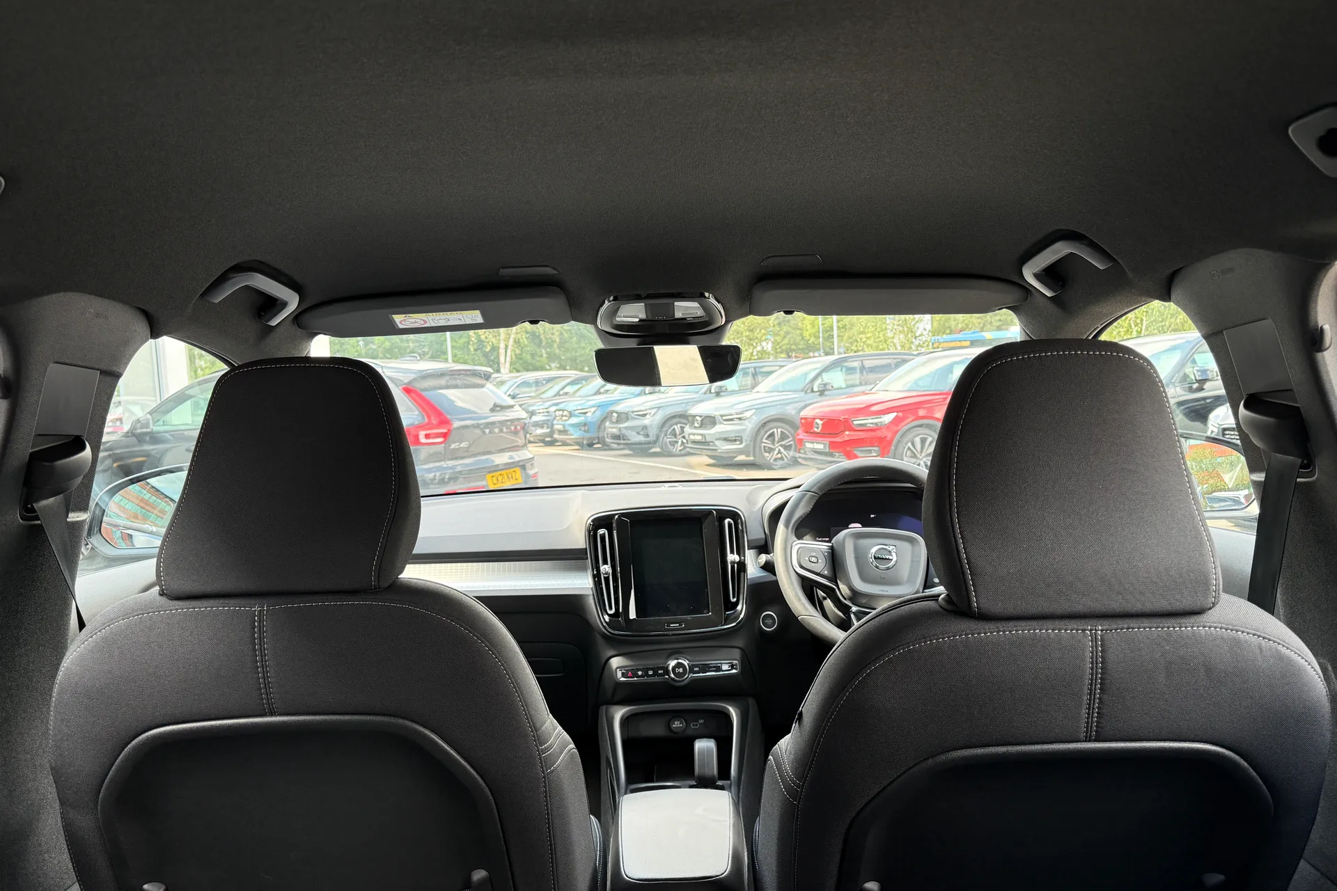 Volvo XC40 thumbnail image number 22