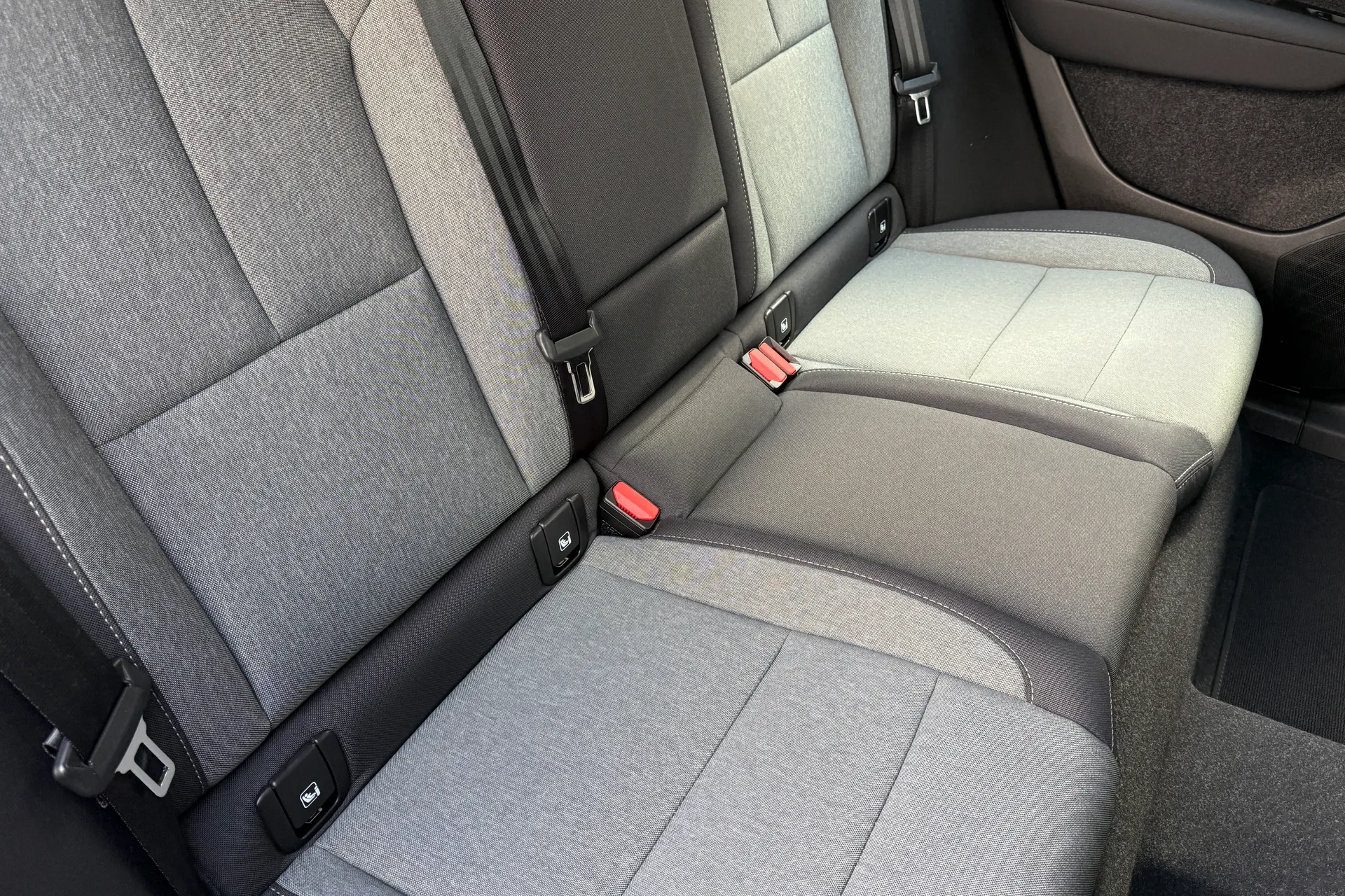 Volvo XC40 thumbnail image number 25