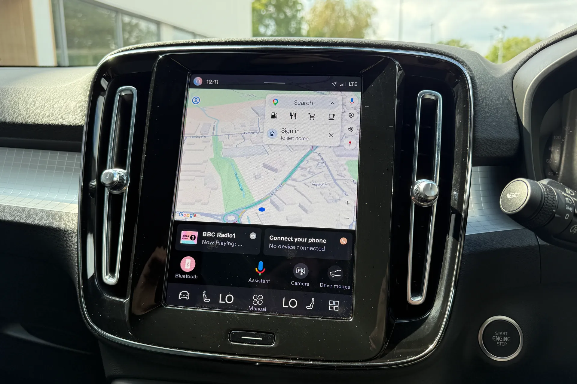 Volvo XC40 thumbnail image number 5