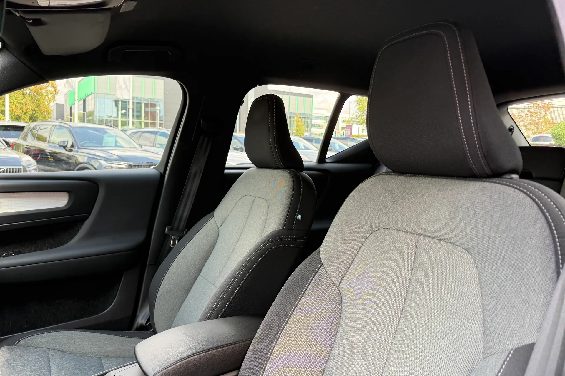 Volvo XC40 thumbnail image number 28