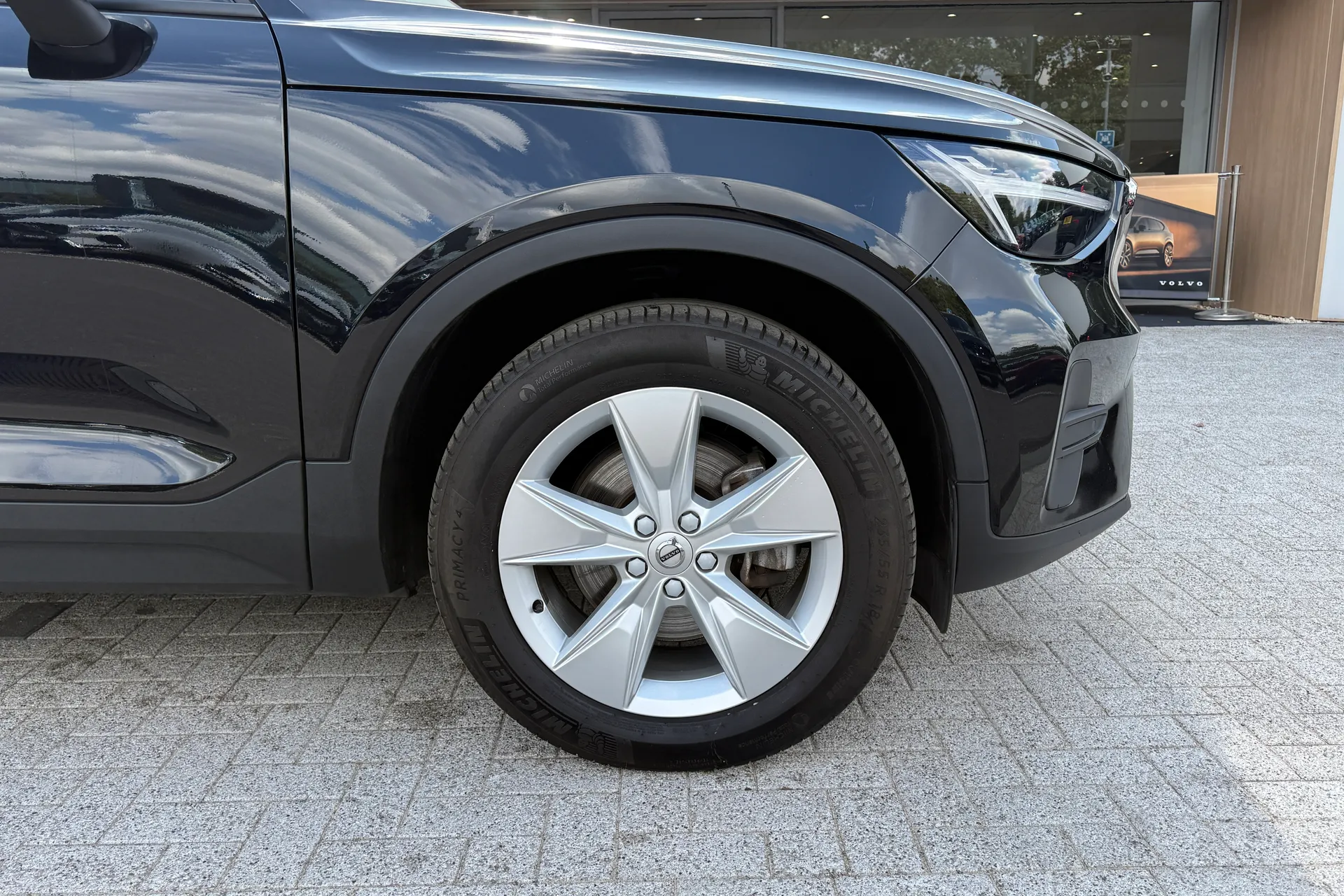 Volvo XC40 thumbnail image number 14