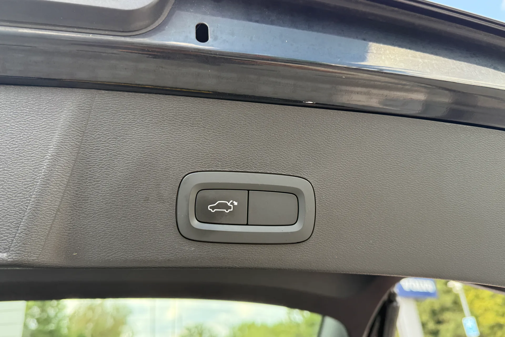 Volvo XC40 thumbnail image number 21