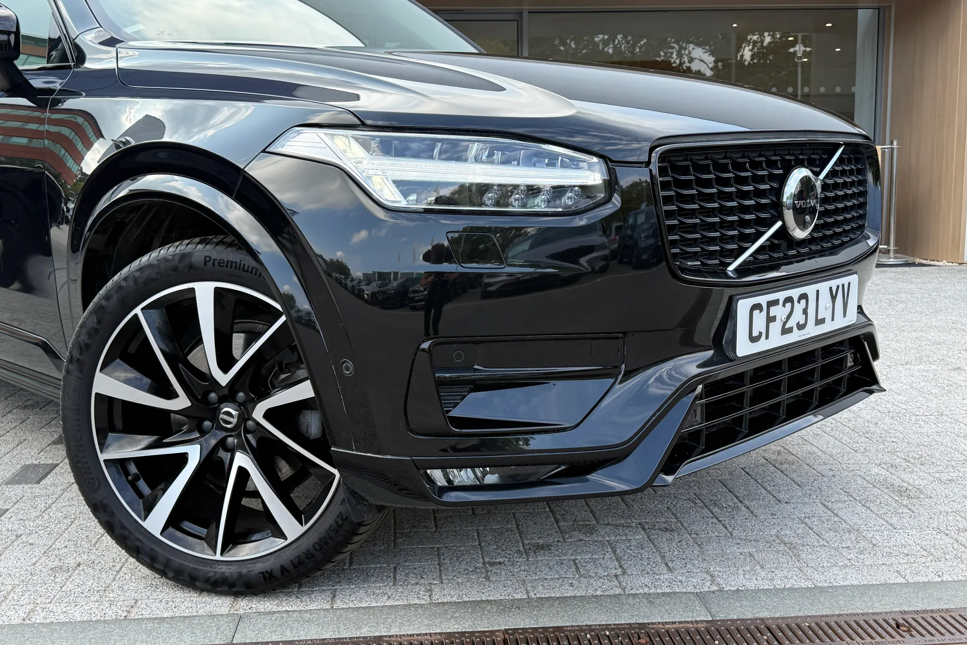 Volvo XC90 thumbnail image number 10