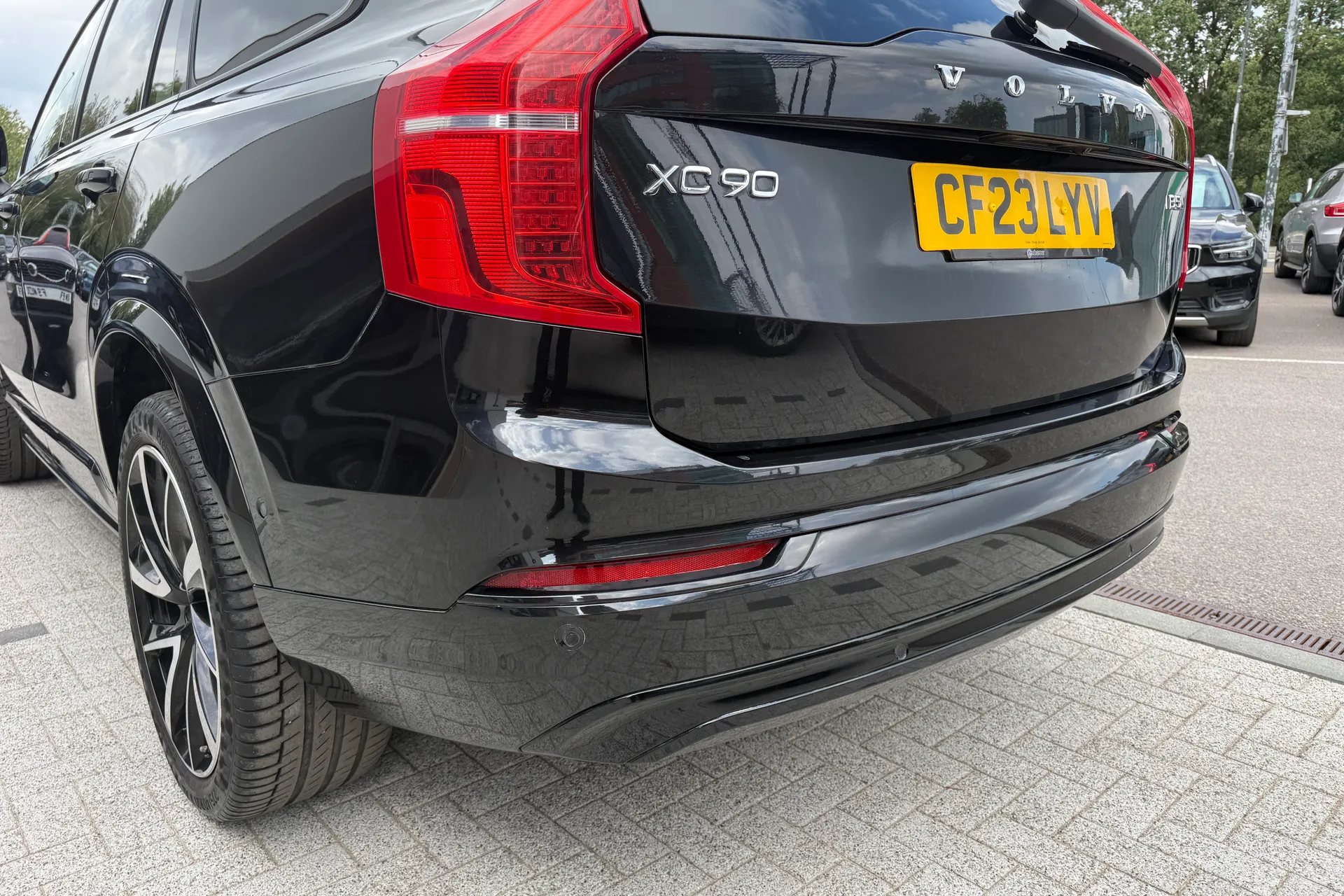Volvo XC90 thumbnail image number 21