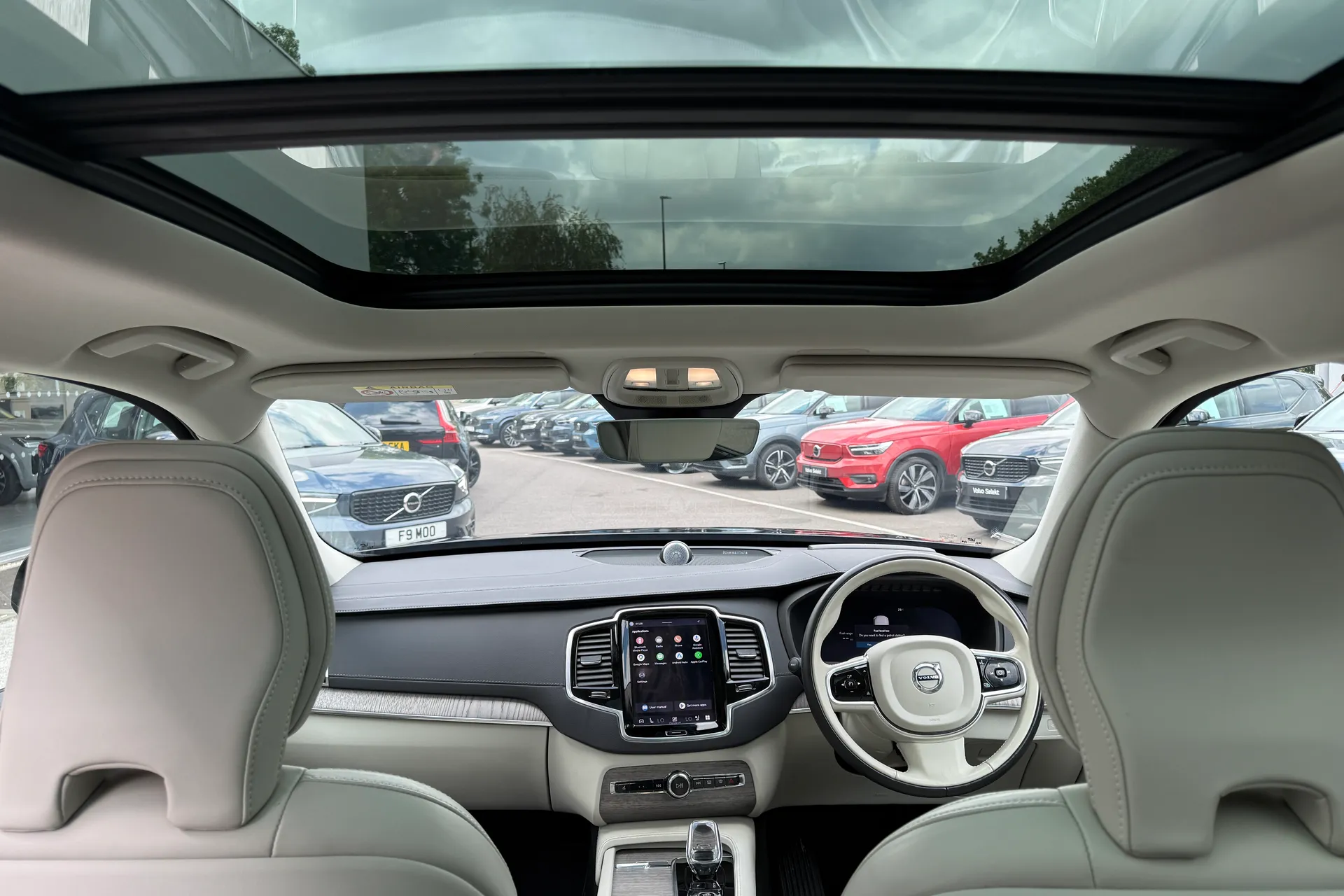 Volvo XC90 thumbnail image number 3
