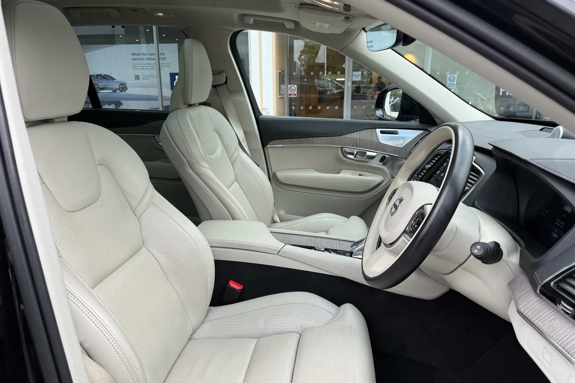 Volvo XC90 thumbnail image number 26