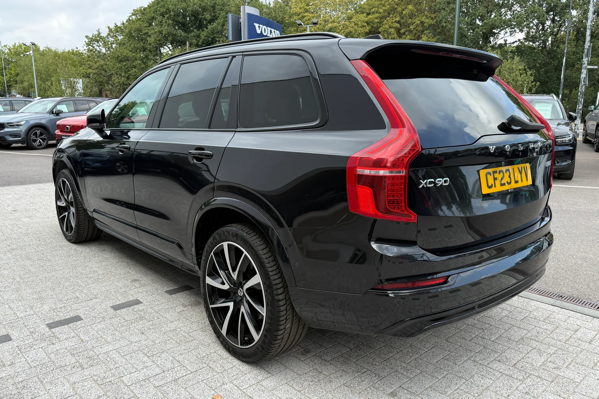Volvo XC90 thumbnail image number 13