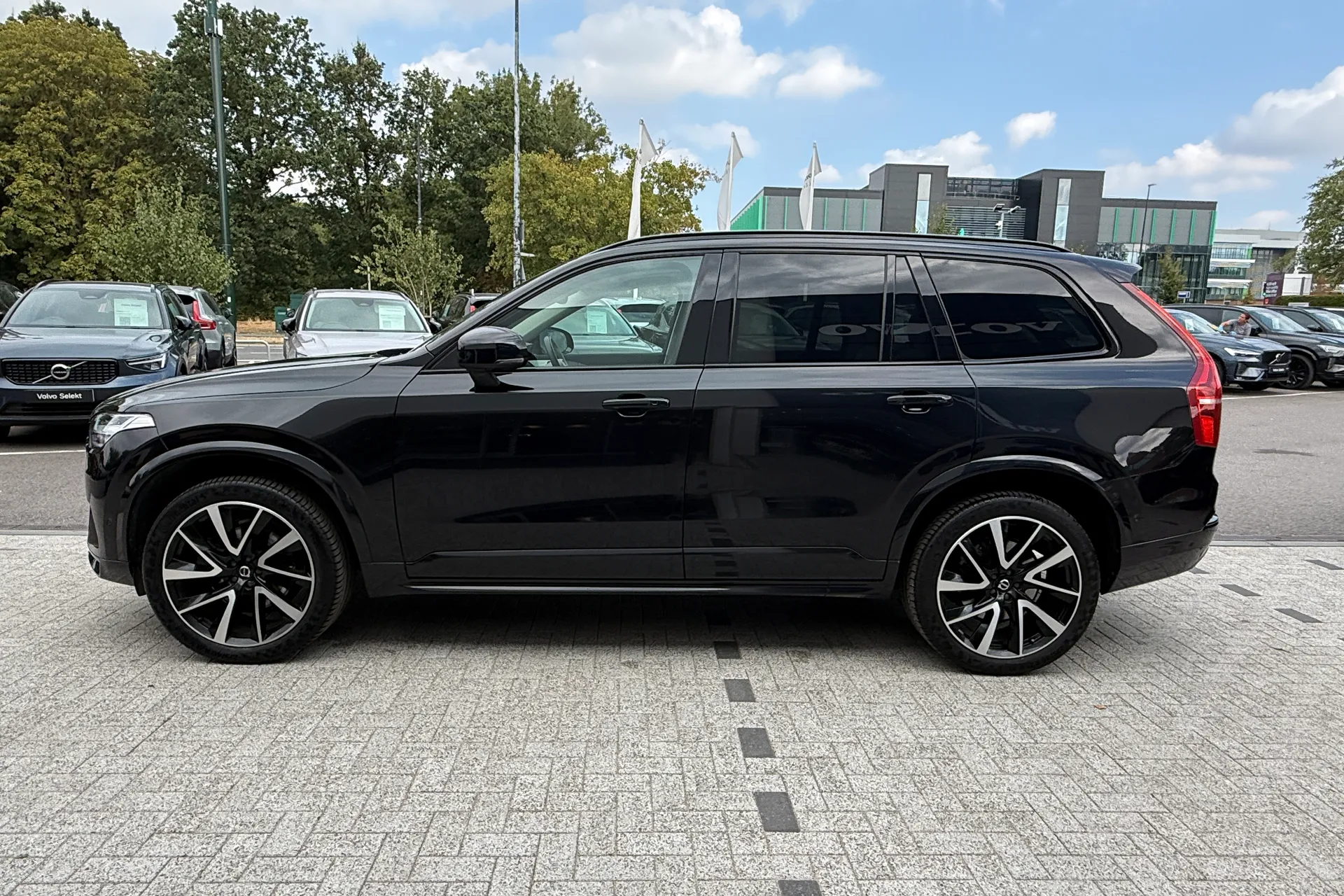 Volvo XC90 thumbnail image number 14