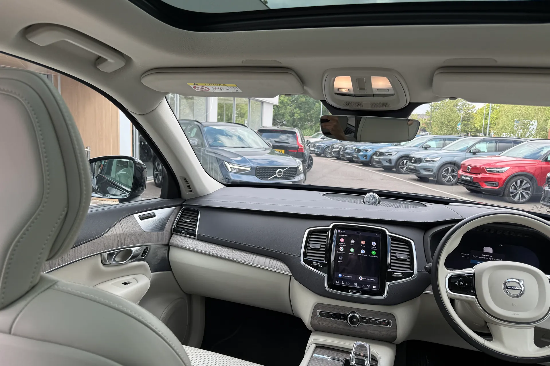 Volvo XC90 thumbnail image number 31