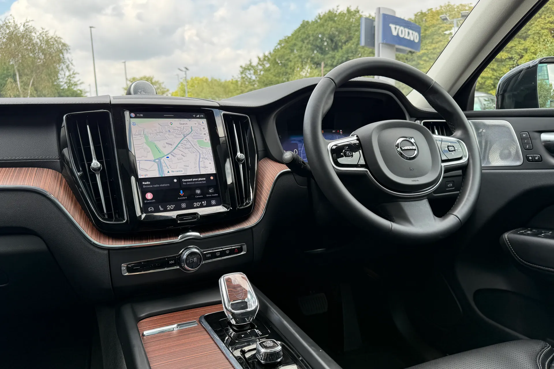 Volvo XC60 thumbnail image number 34