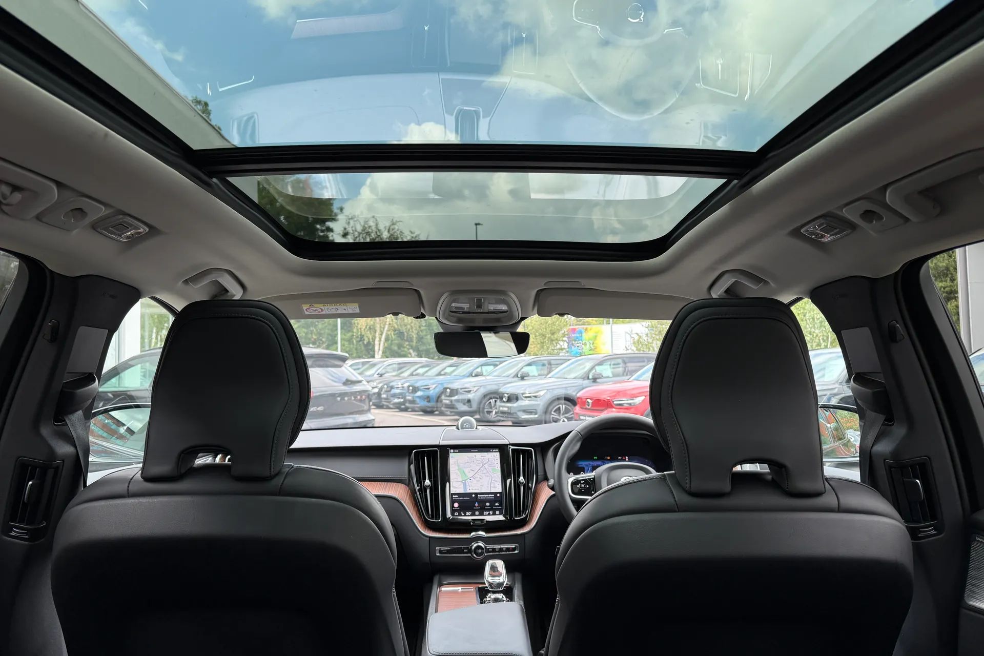 Volvo XC60 thumbnail image number 22