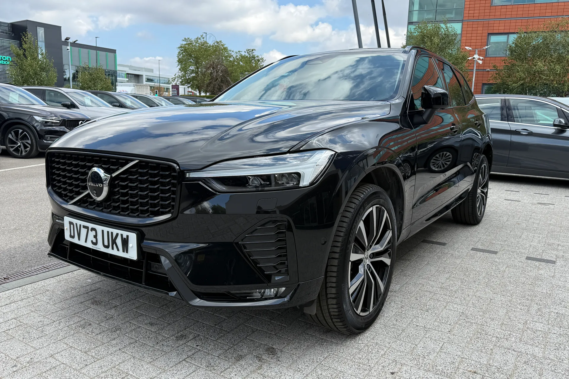Volvo XC60 thumbnail image number 12