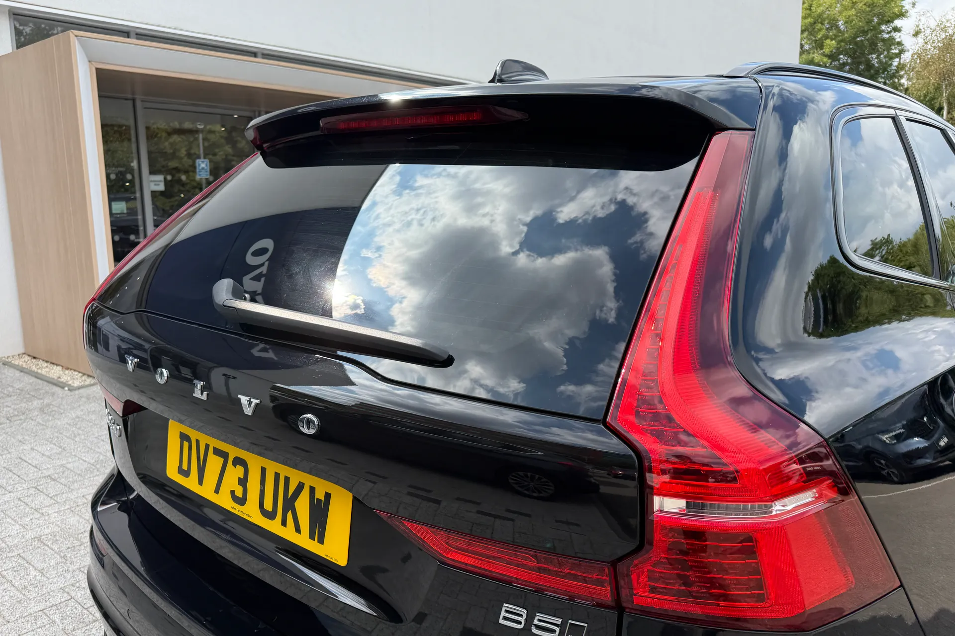 Volvo XC60 thumbnail image number 18