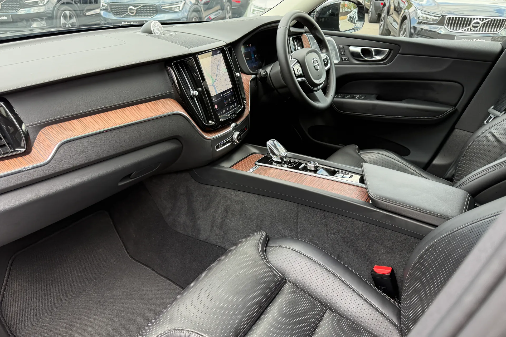 Volvo XC60 thumbnail image number 27