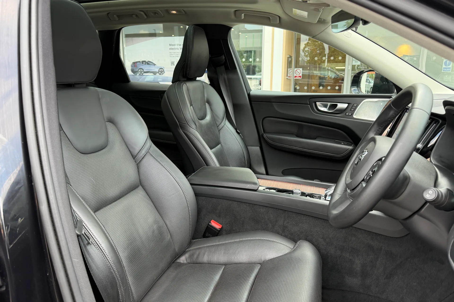 Volvo XC60 thumbnail image number 26