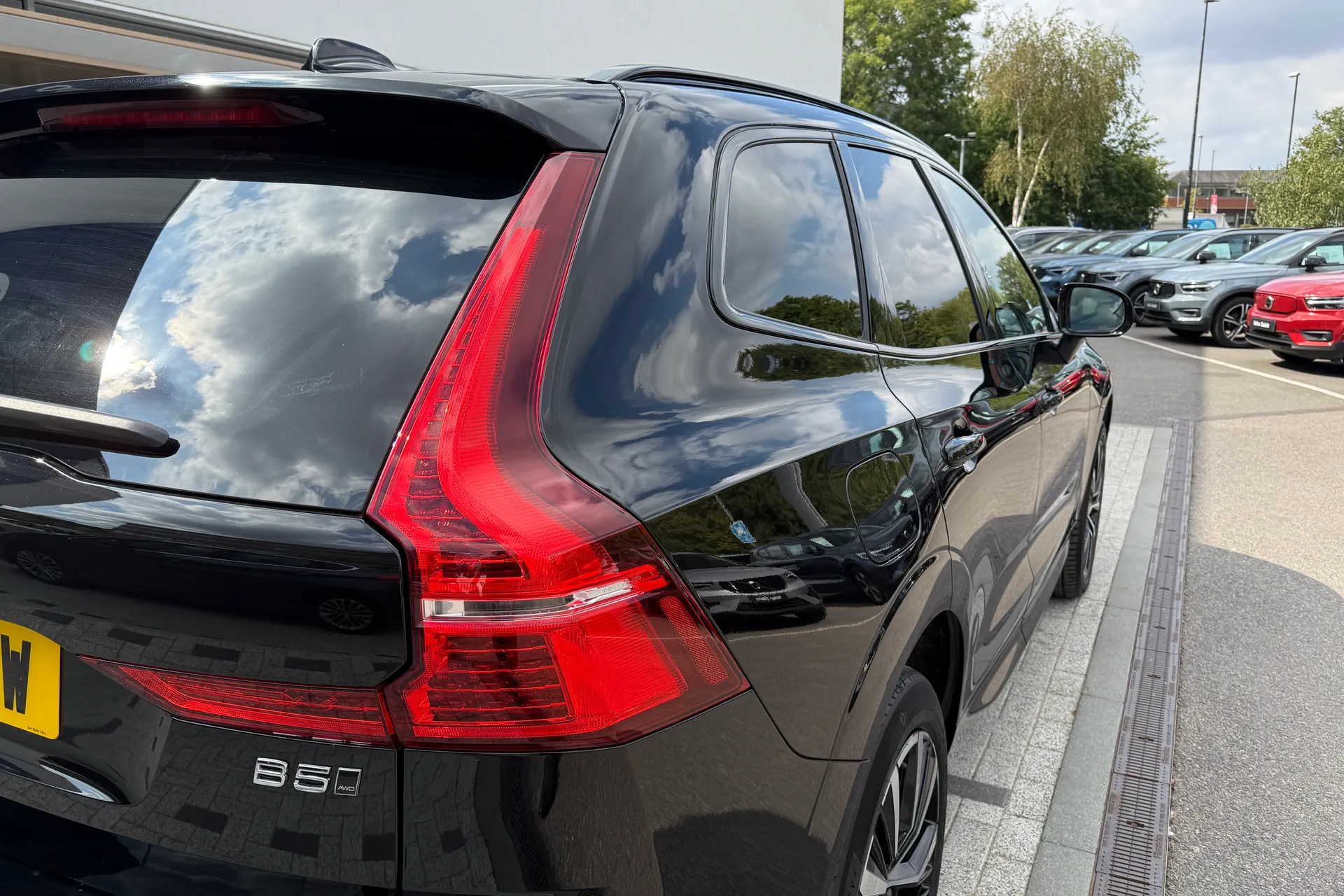 Volvo XC60 thumbnail image number 17