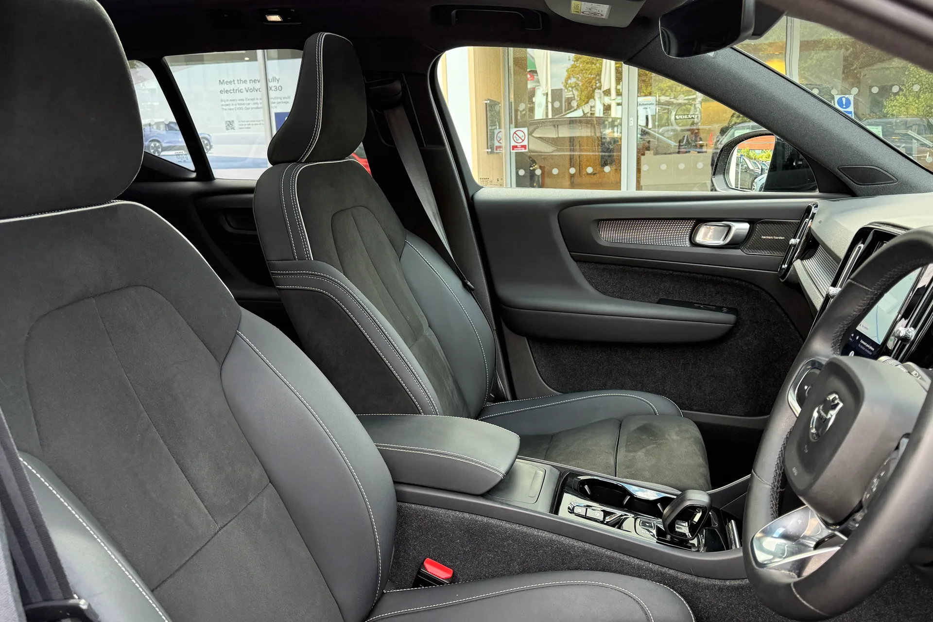 Volvo XC40 thumbnail image number 26