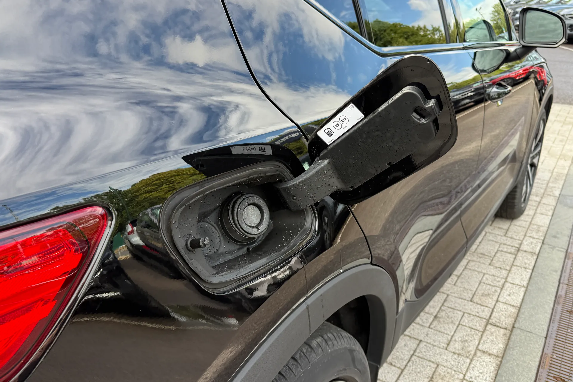 Volvo XC40 thumbnail image number 16