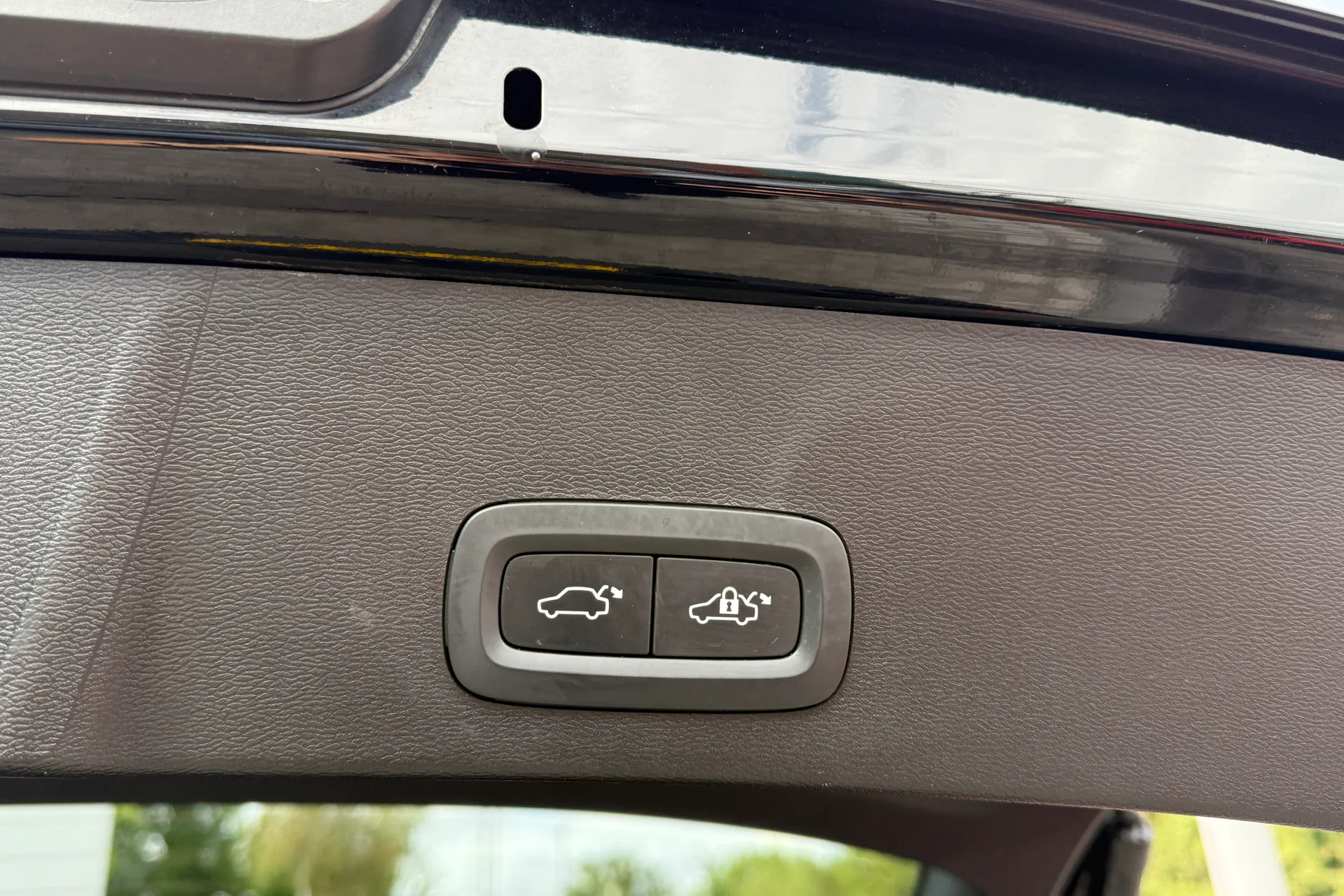 Volvo XC40 thumbnail image number 21