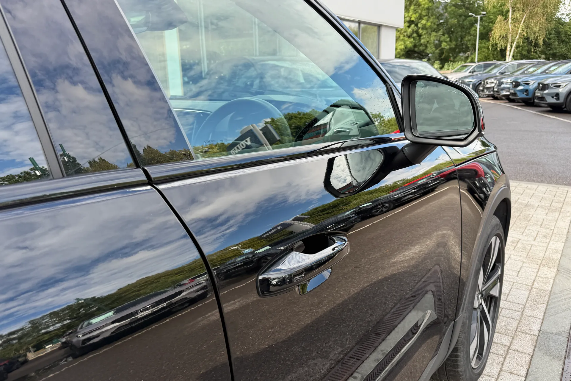 Volvo XC40 thumbnail image number 15