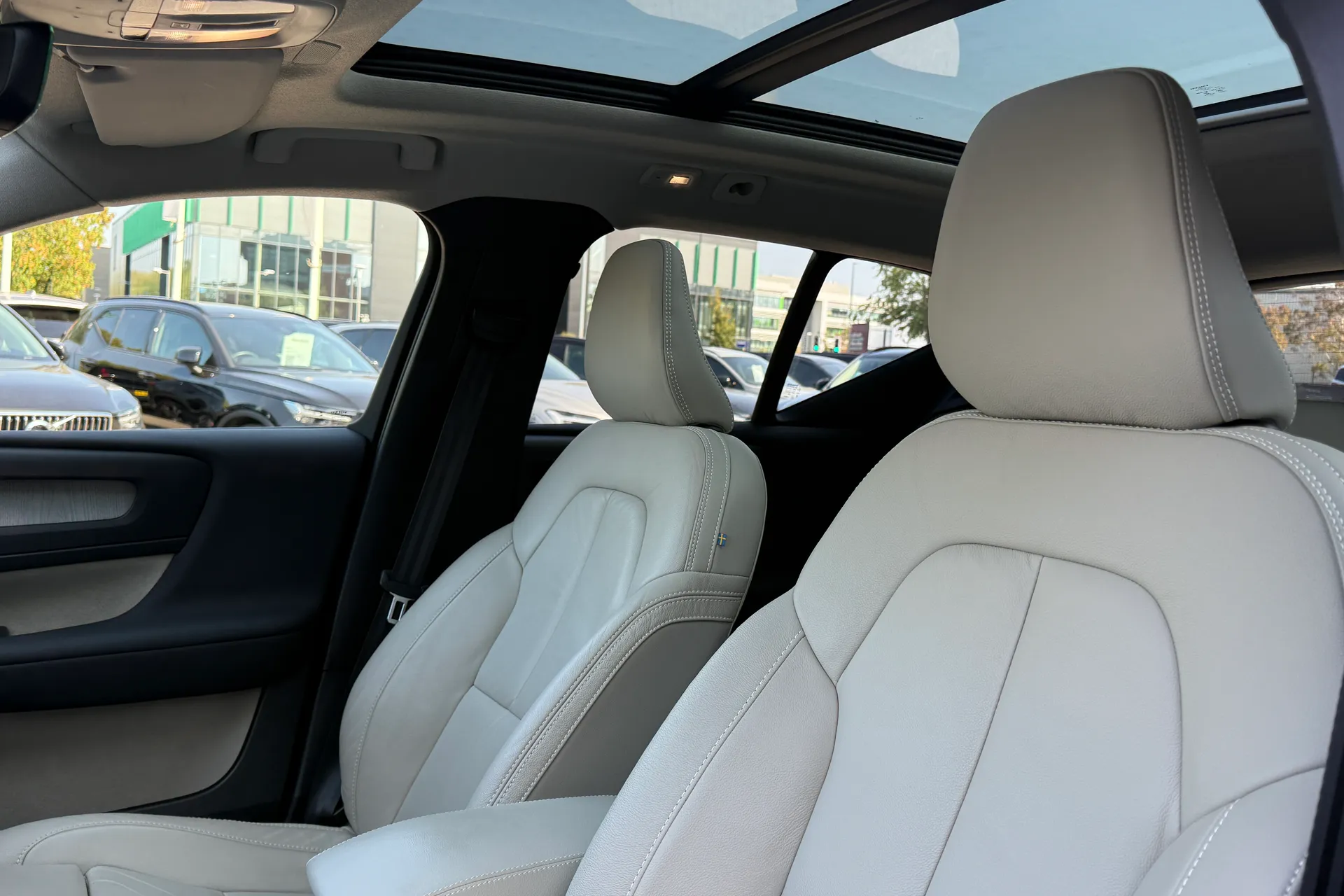 Volvo XC40 thumbnail image number 28