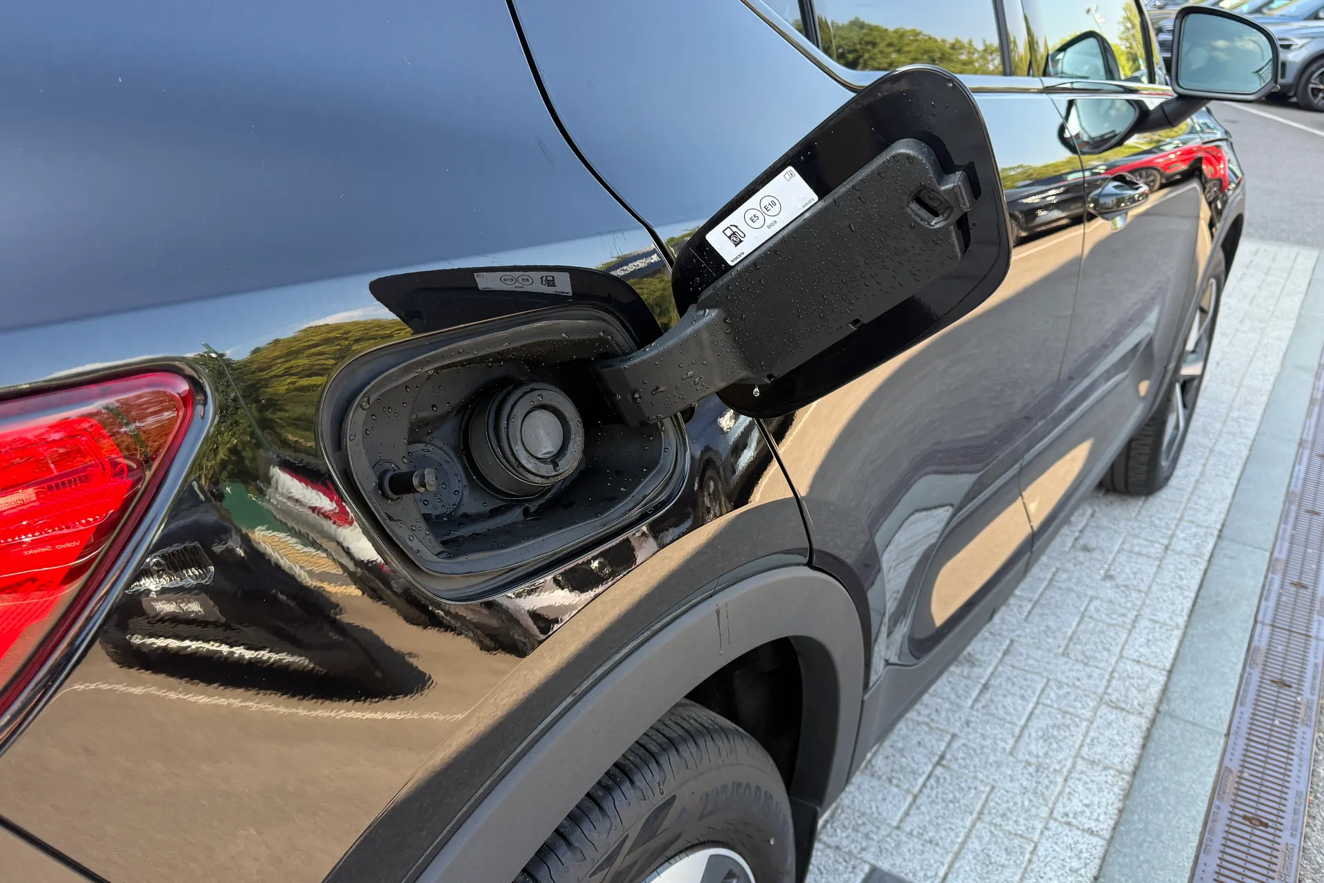Volvo XC40 thumbnail image number 16