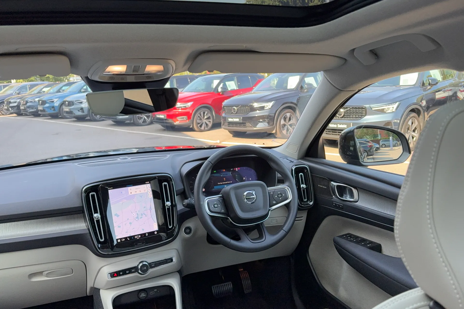 Volvo XC40 thumbnail image number 32