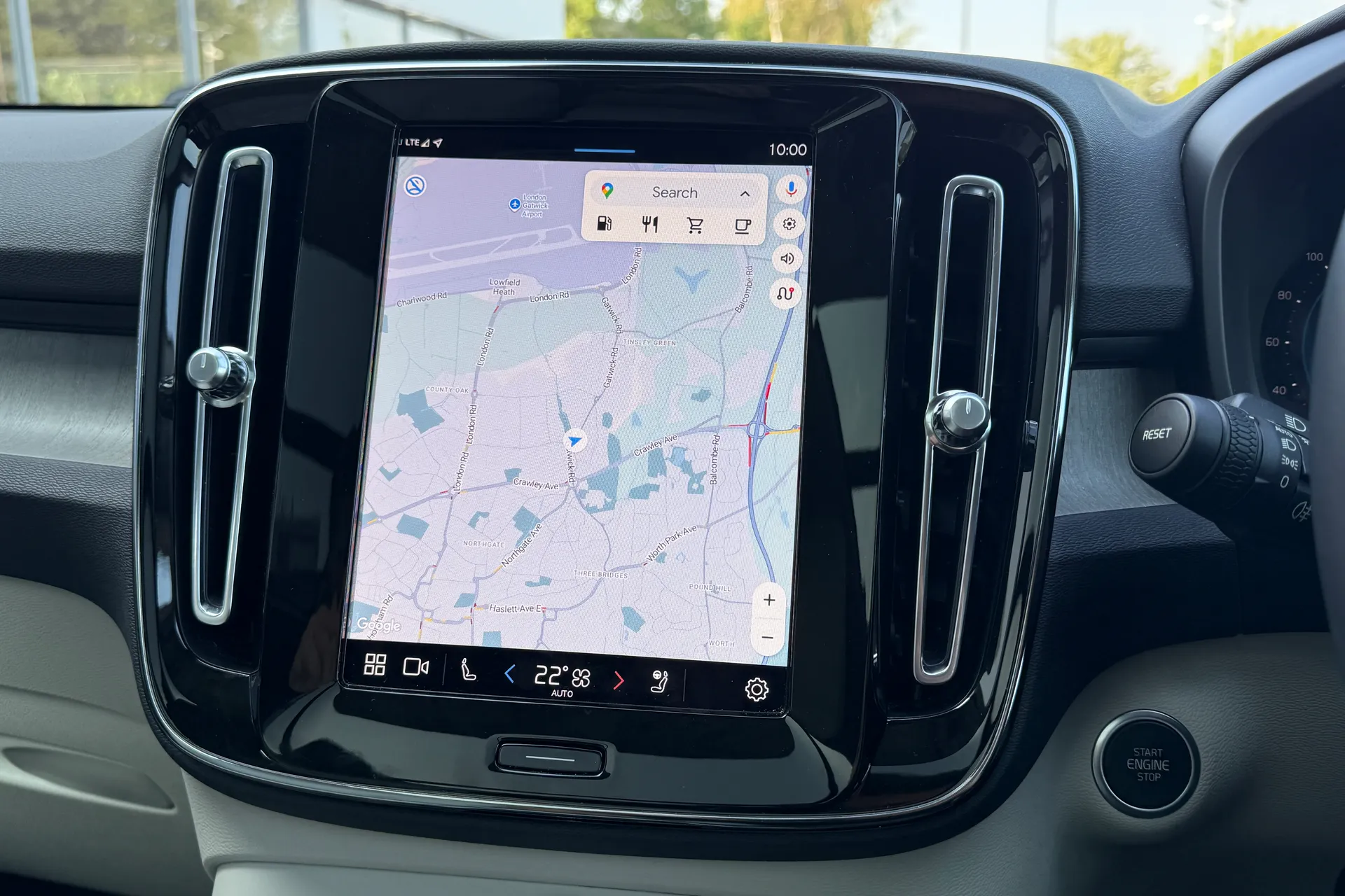 Volvo XC40 thumbnail image number 5