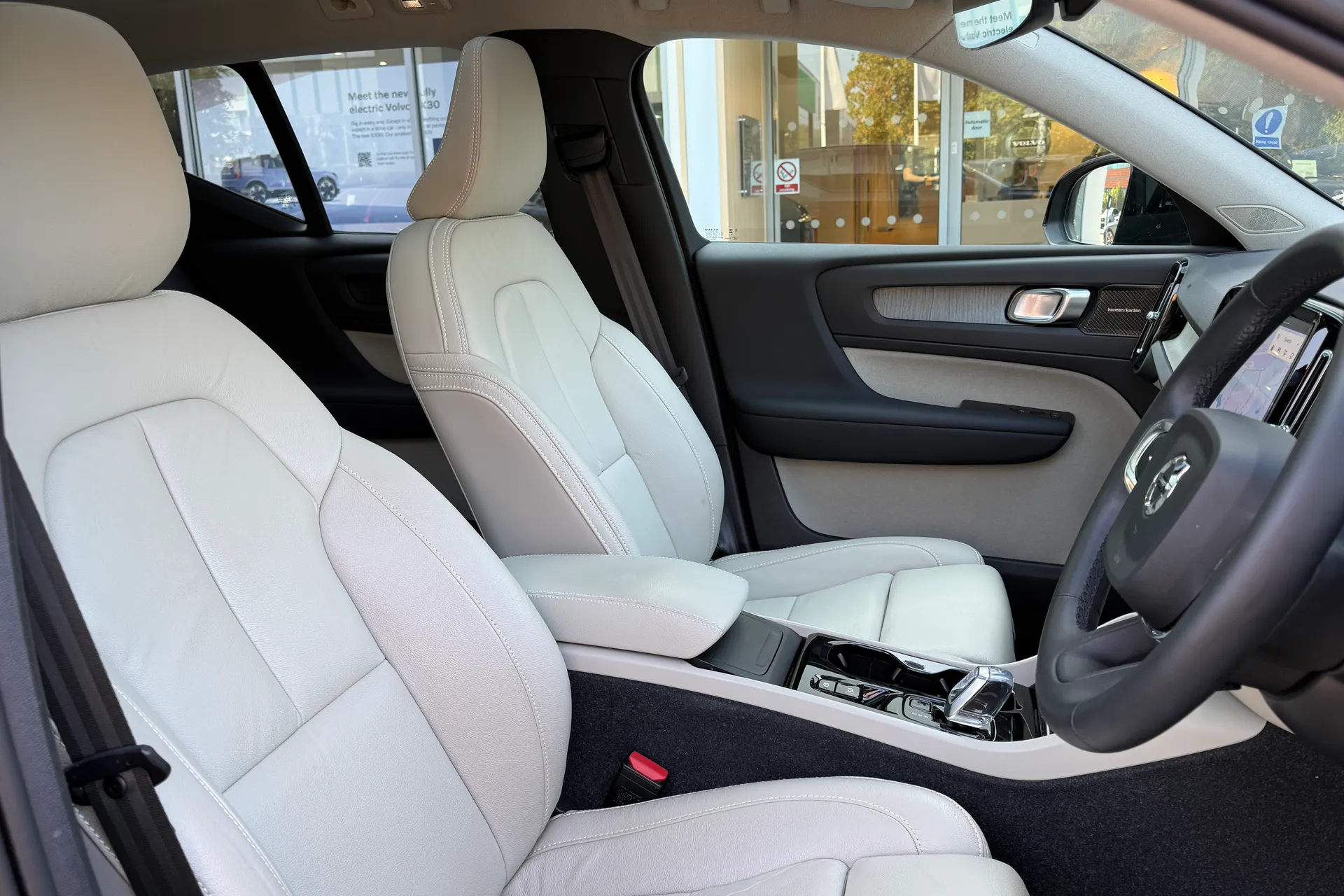 Volvo XC40 thumbnail image number 26