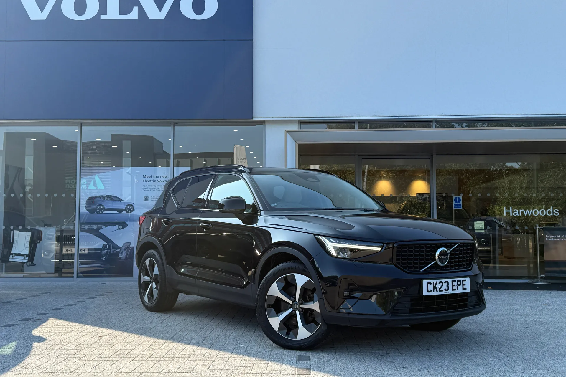 Volvo XC40 focused image