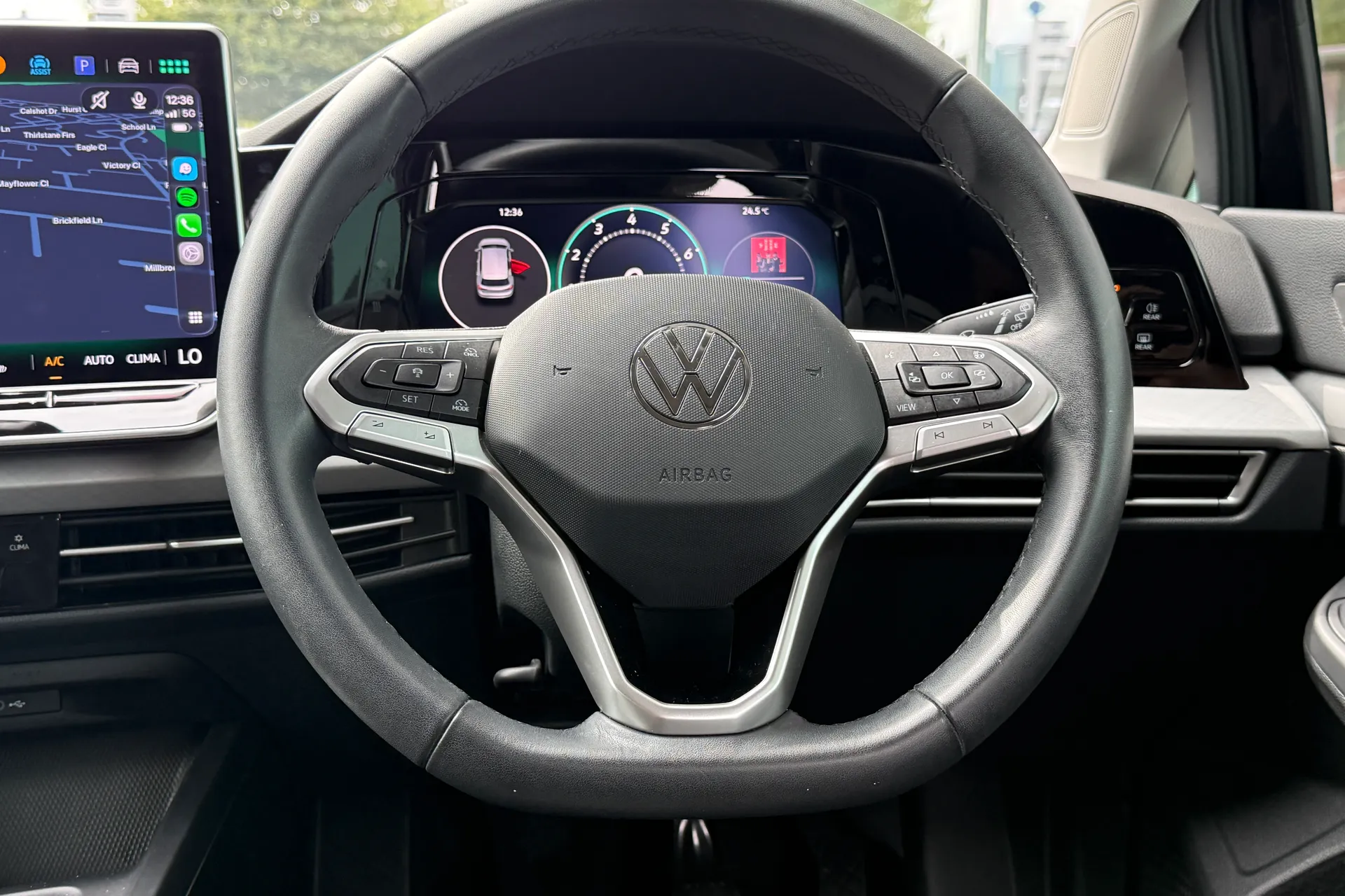 VOLKSWAGEN GOLF thumbnail image number 40