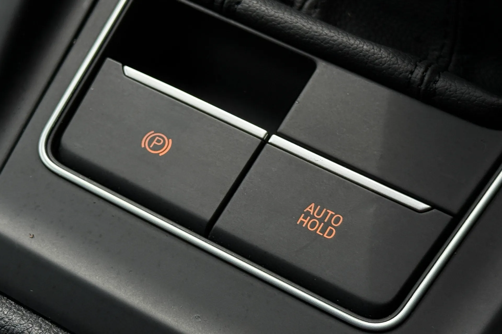 VOLKSWAGEN GOLF thumbnail image number 19