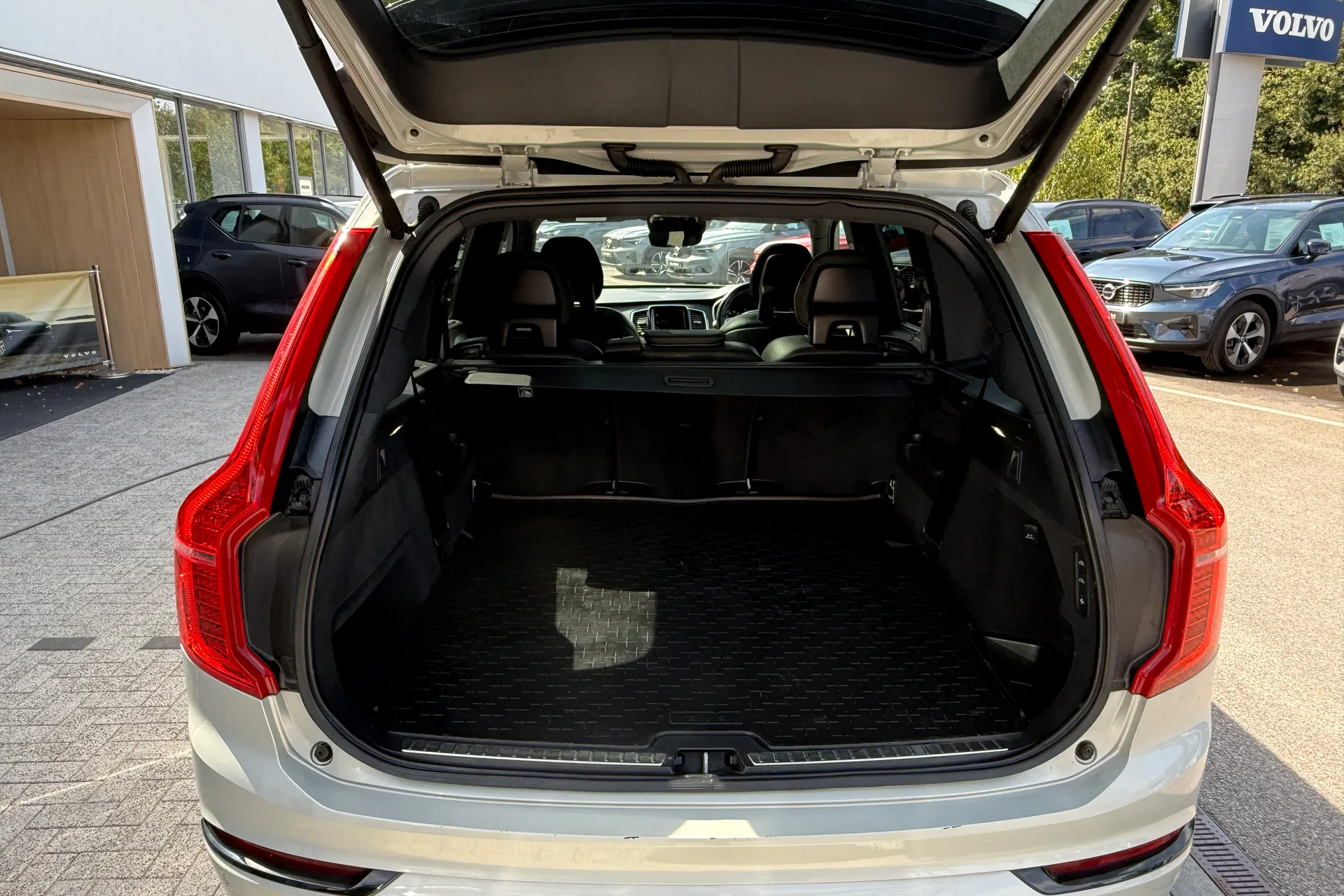 Volvo XC90 thumbnail image number 24
