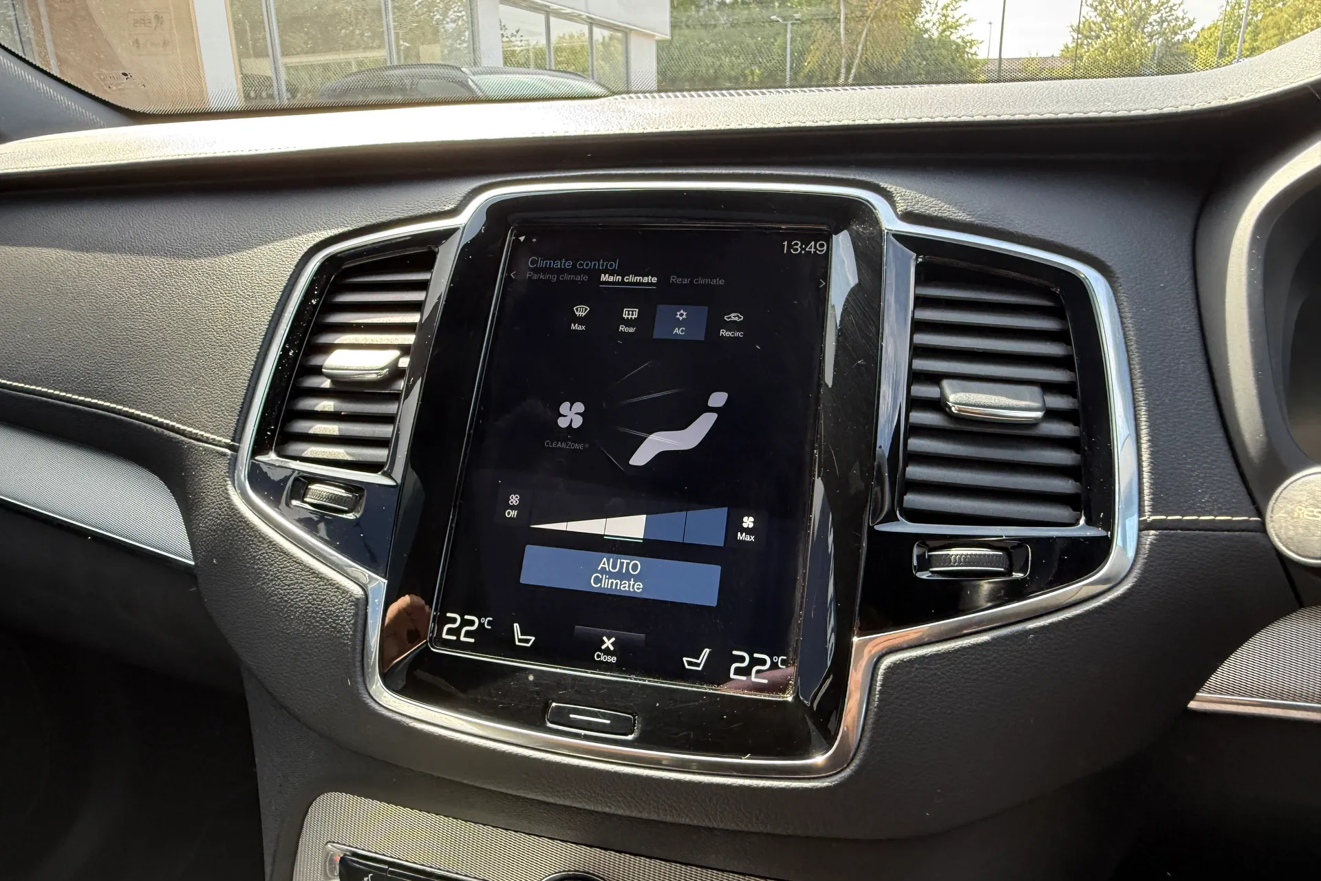 Volvo XC90 thumbnail image number 42