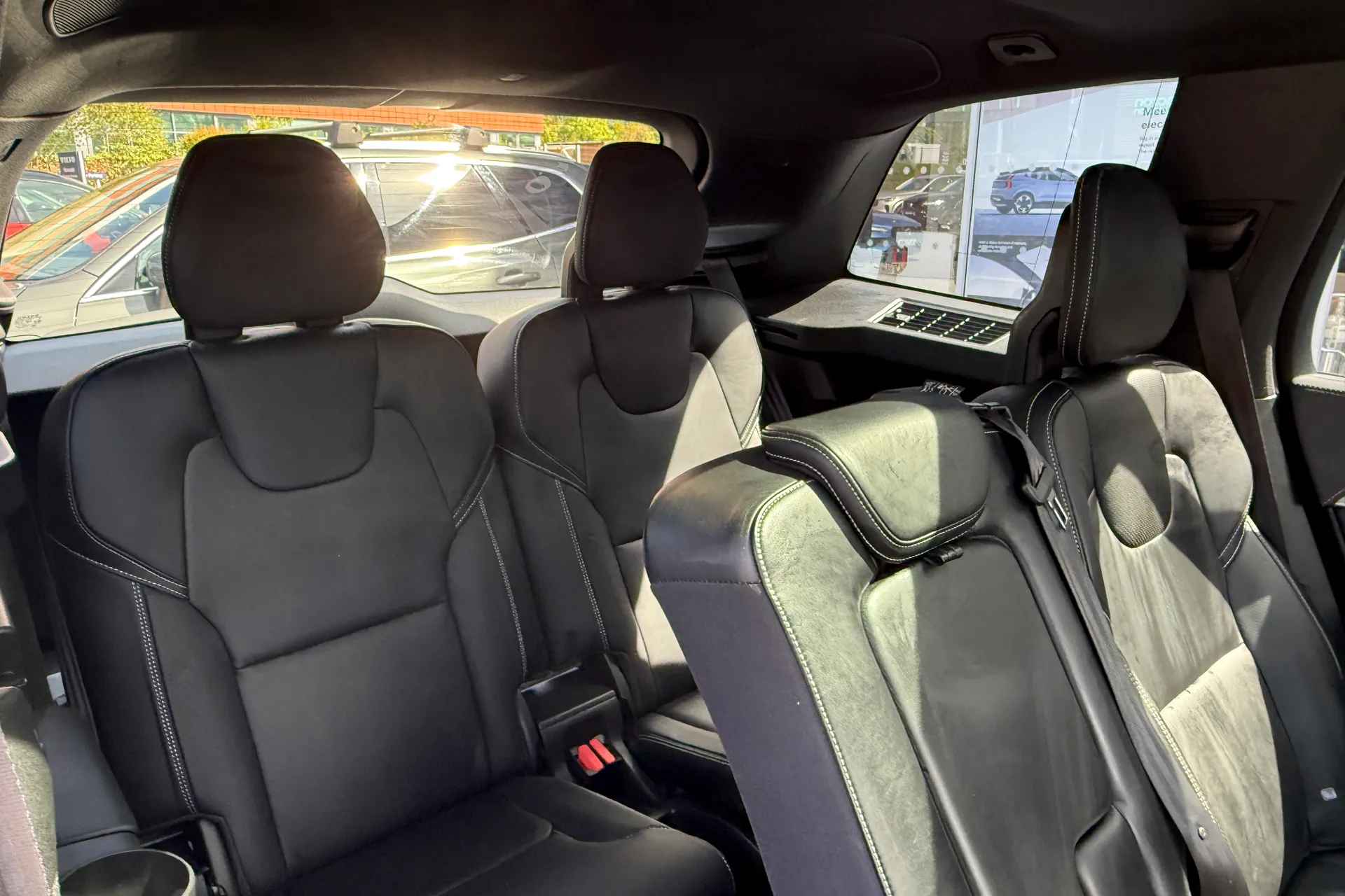 Volvo XC90 thumbnail image number 10